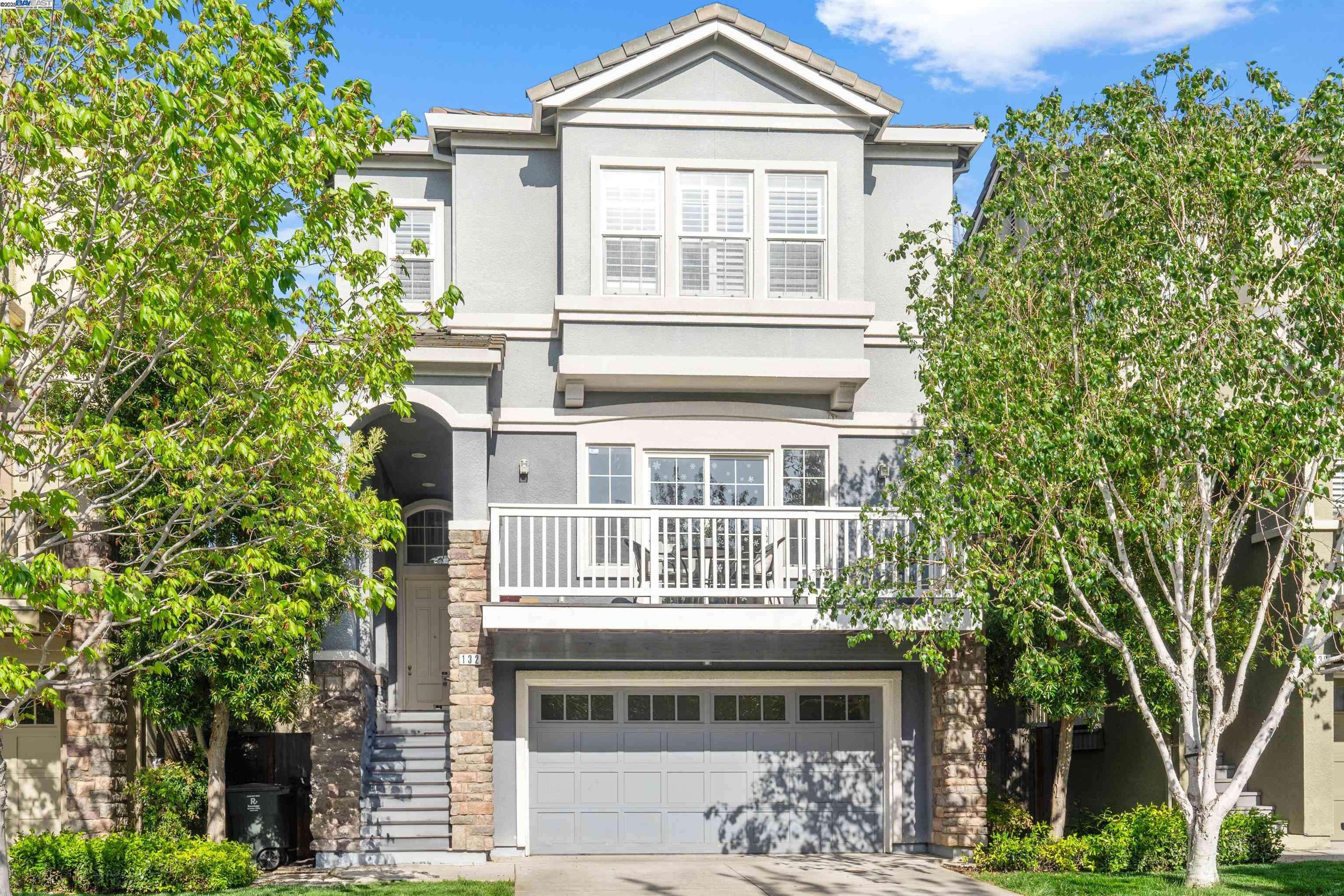 East Palo Alto, CA 94303,132 Maple Ln