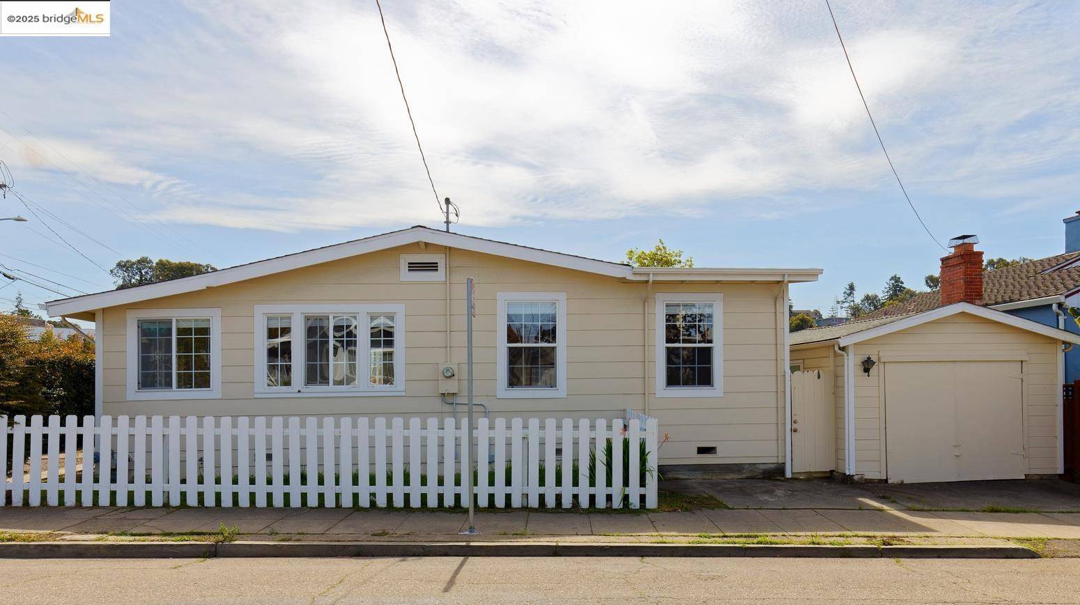 Oakland, CA 94619,4251 Porter St