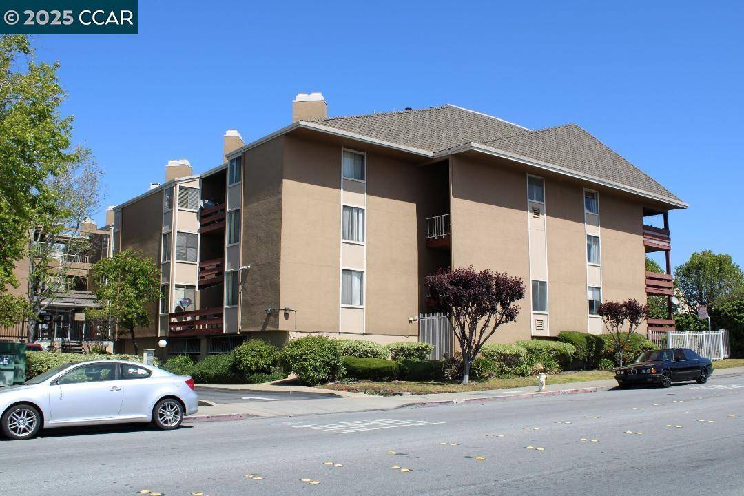 San Pablo, CA 94806,2121 Vale Rd #319