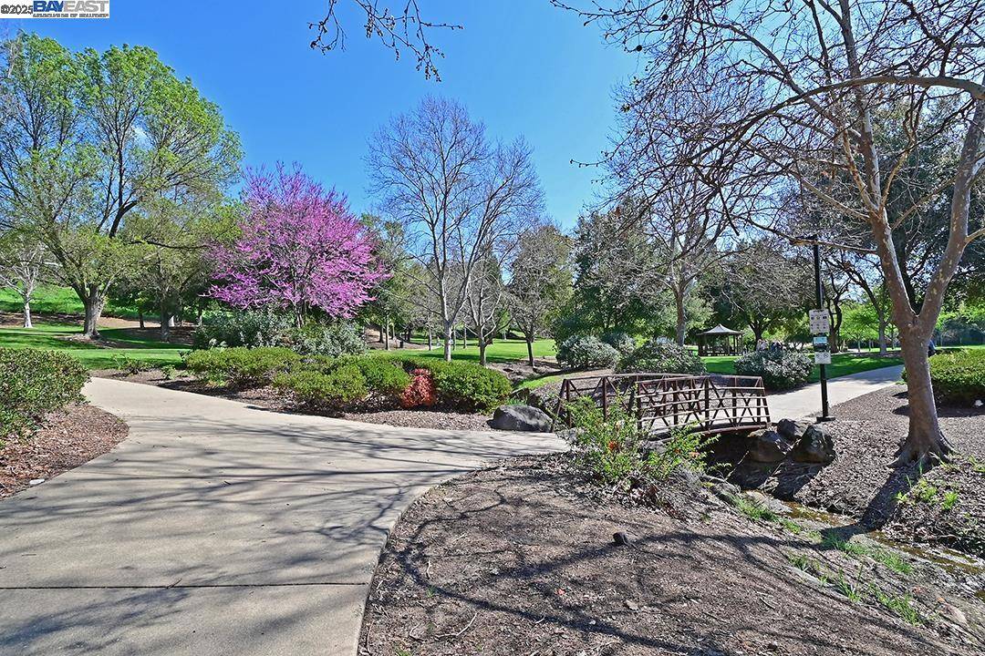 Pleasanton, CA 94566,573 Junipero St