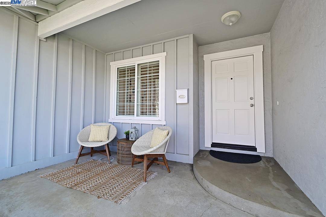 Pleasanton, CA 94566,573 Junipero St