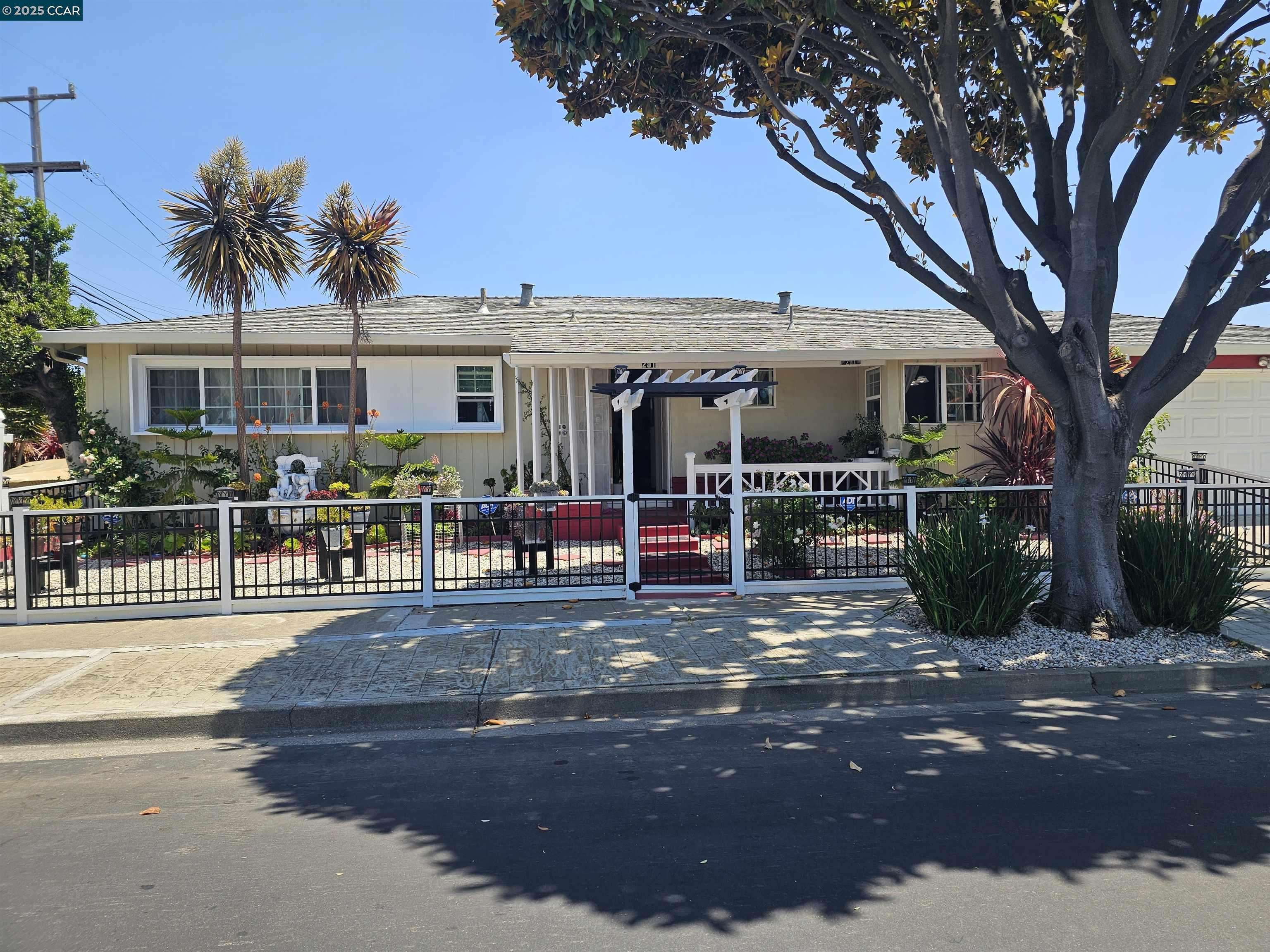 Hayward, CA 94544,291 Rousseau St