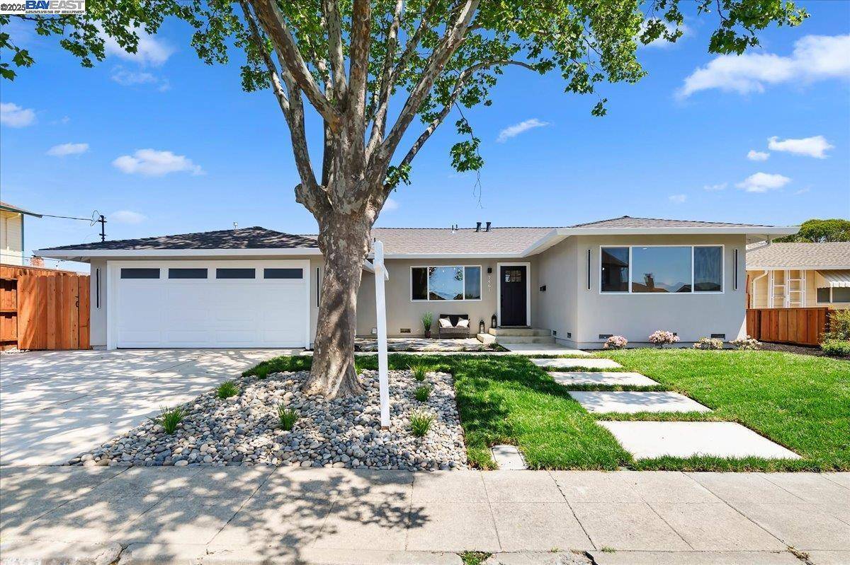 Dublin, CA 94568,7461 Brookdale Ct