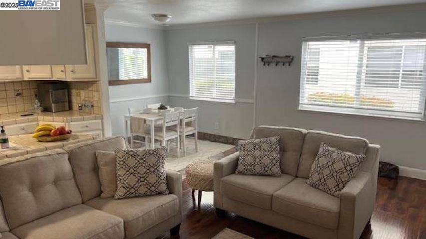 San Jose, CA 95123,341 Blossom Hill Rd #3