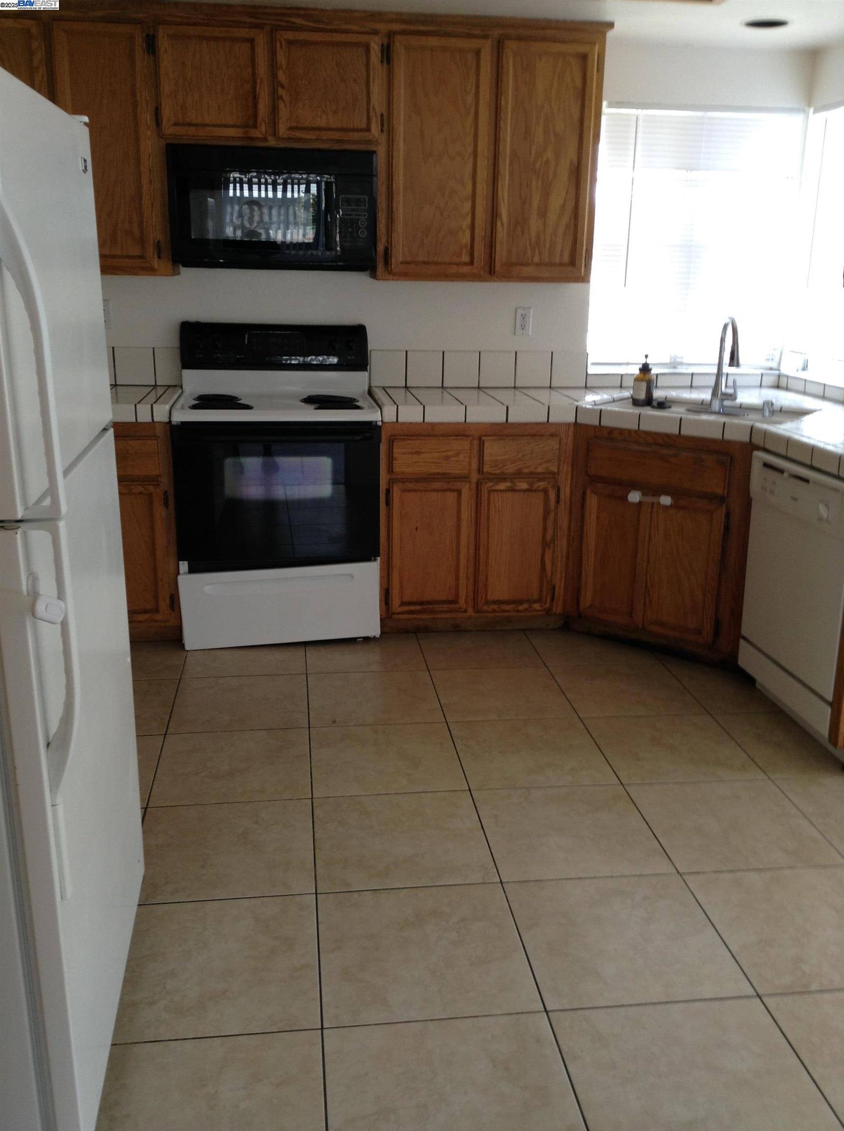 Pittsburg, CA 94565,149 Pelican Loop