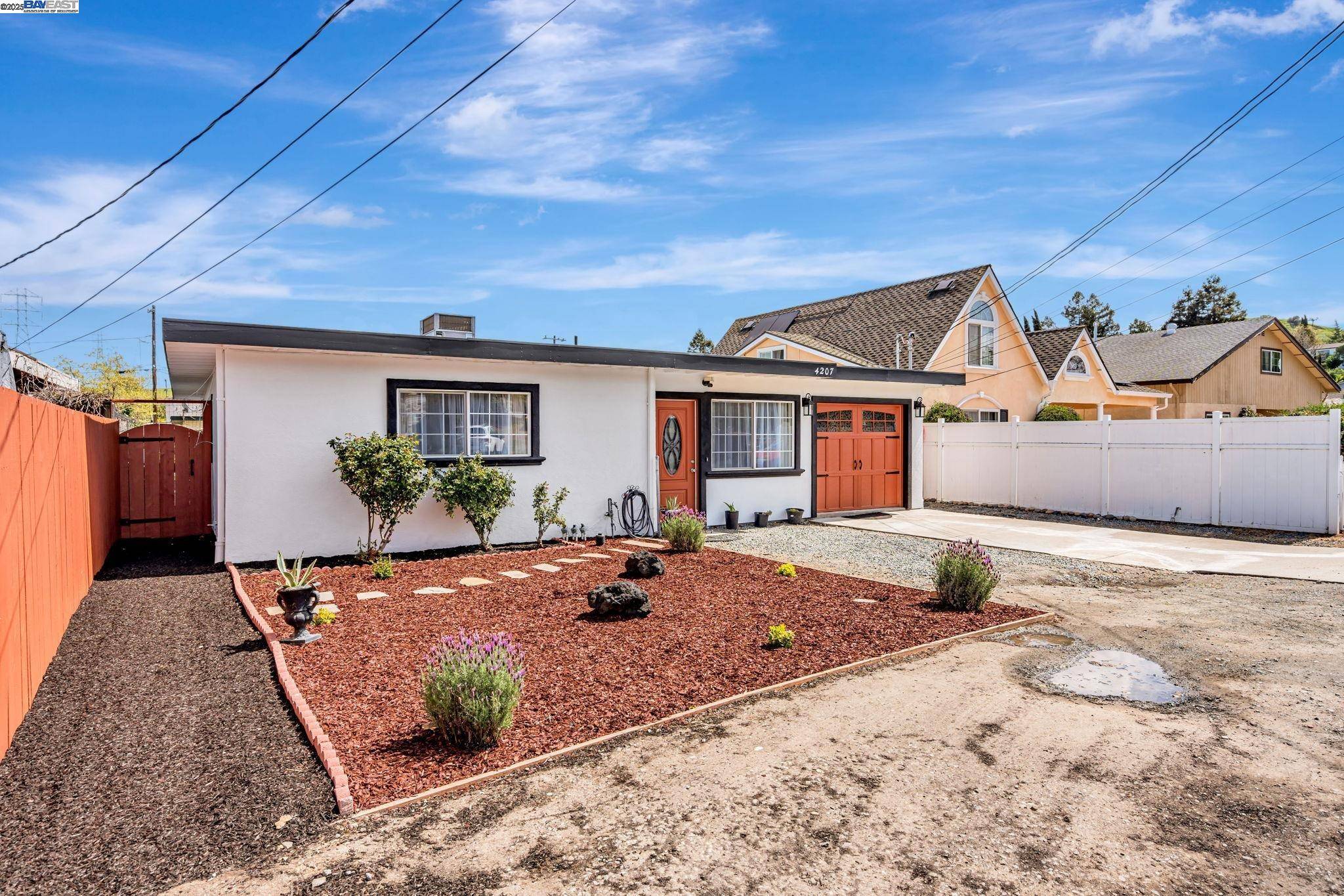 Martinez, CA 94553,4207 Valley