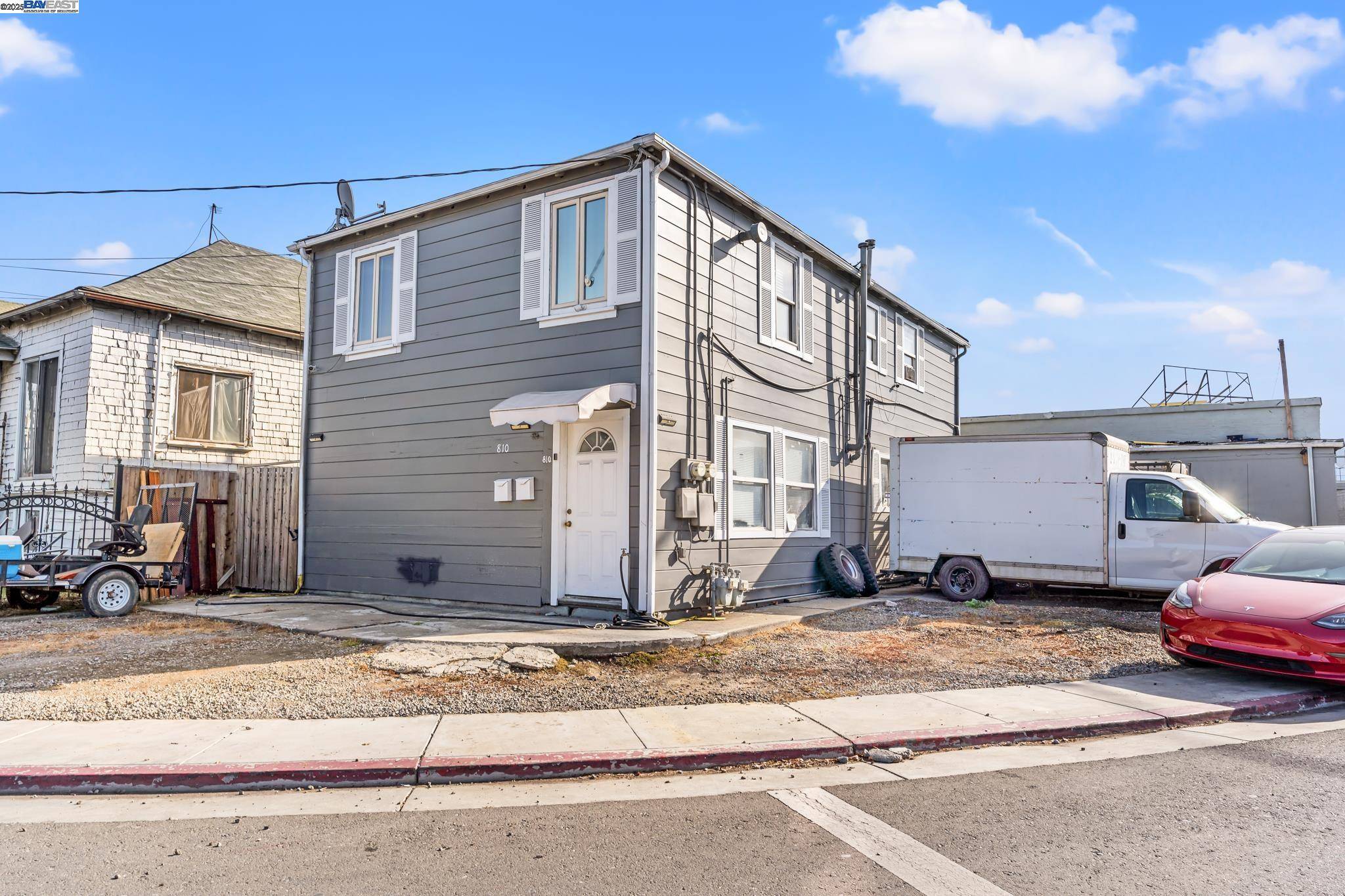 Oakland, CA 94601,812 Lisbon