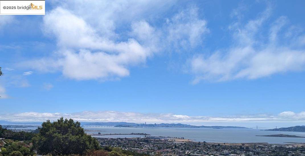 El Cerrito, CA 94530,7788 Moeser