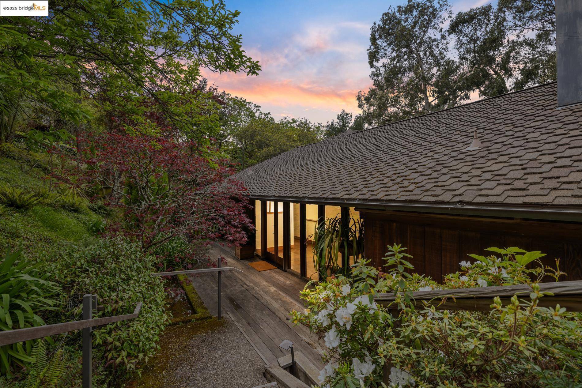 Berkeley, CA 94705,135 Evergreen Ln