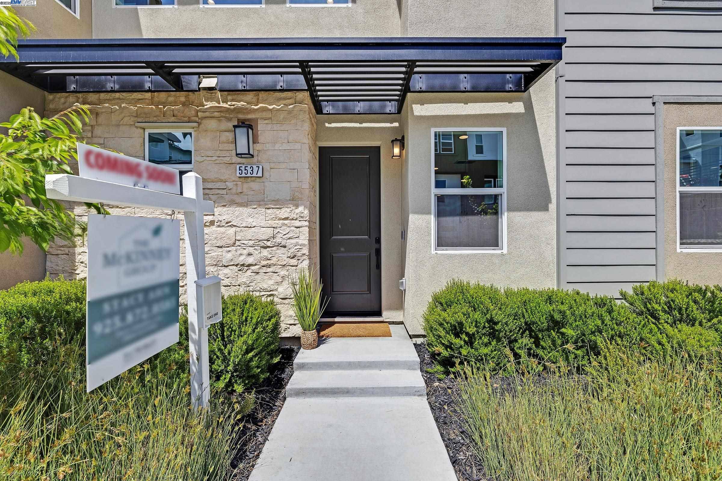 Dublin, CA 94568,5537 Holly Bay Ave