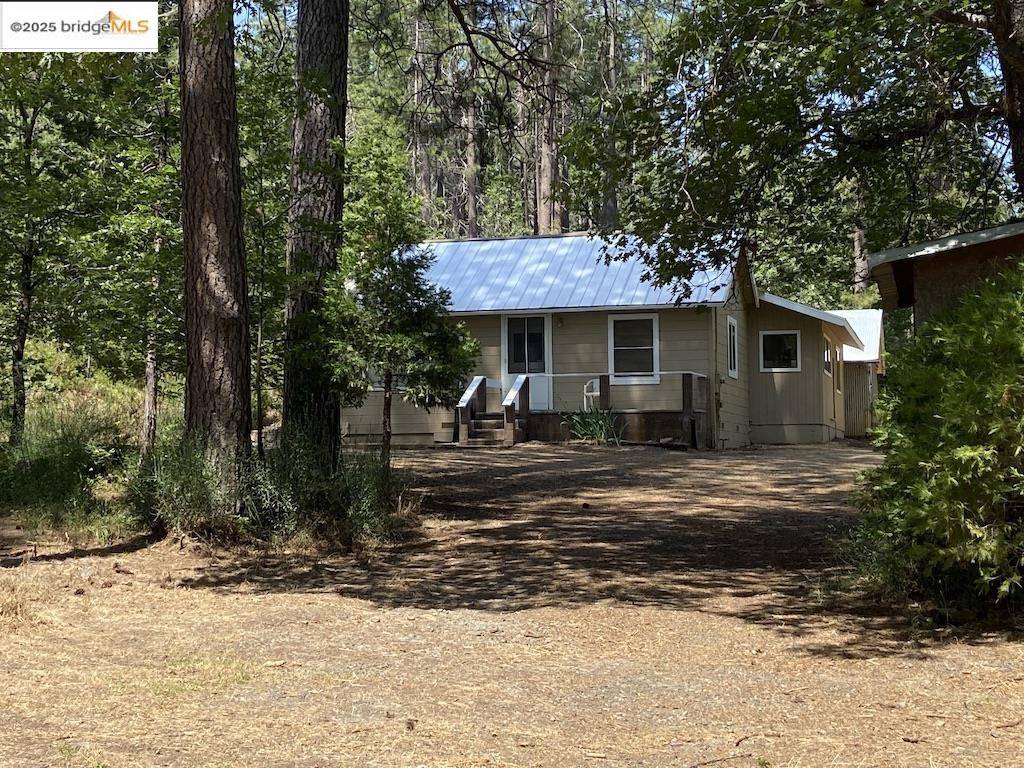 Groveland, CA 95321,10967 Smith Station Rd.