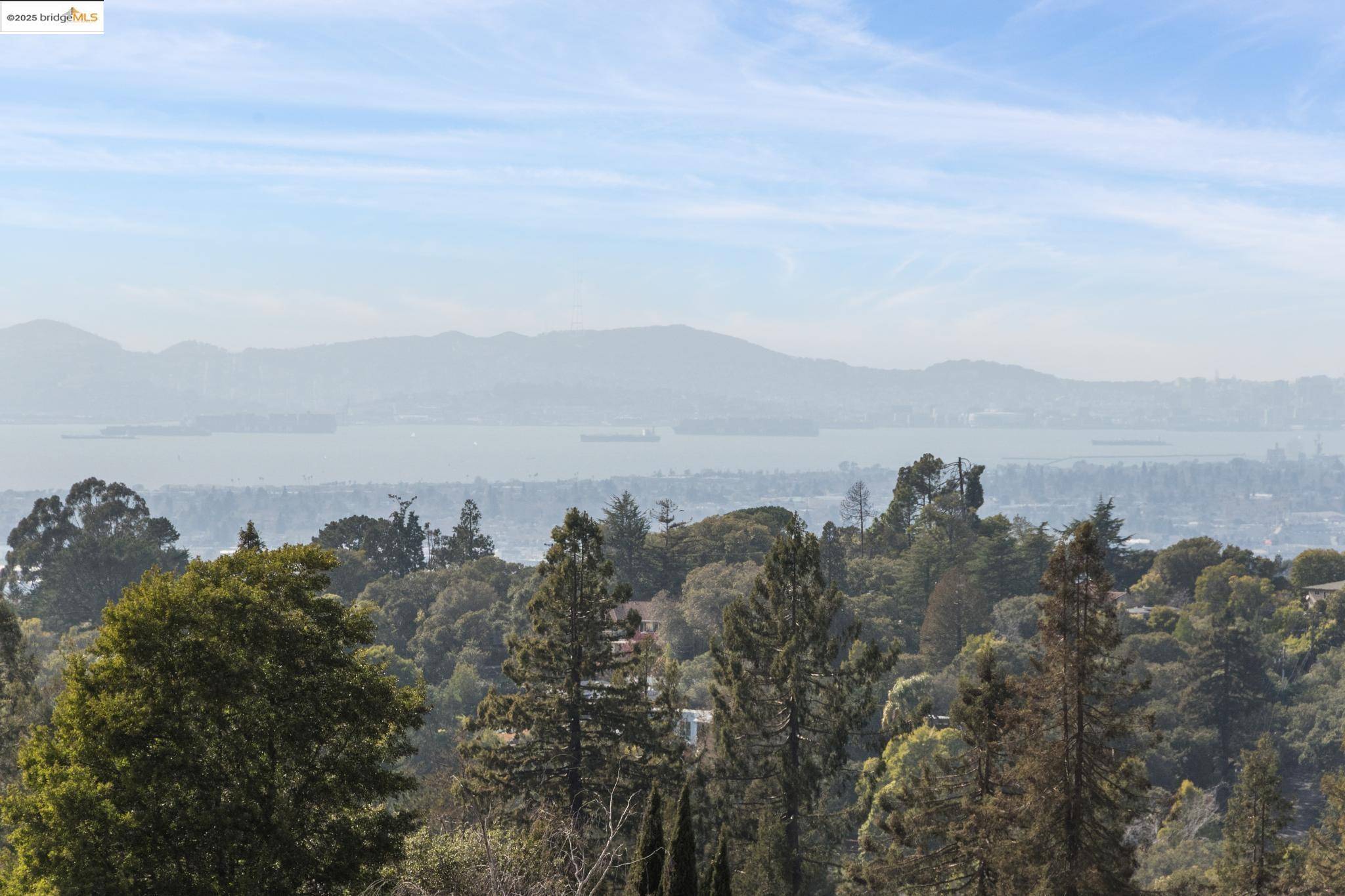 Oakland, CA 94605,93 Thousand Oaks St