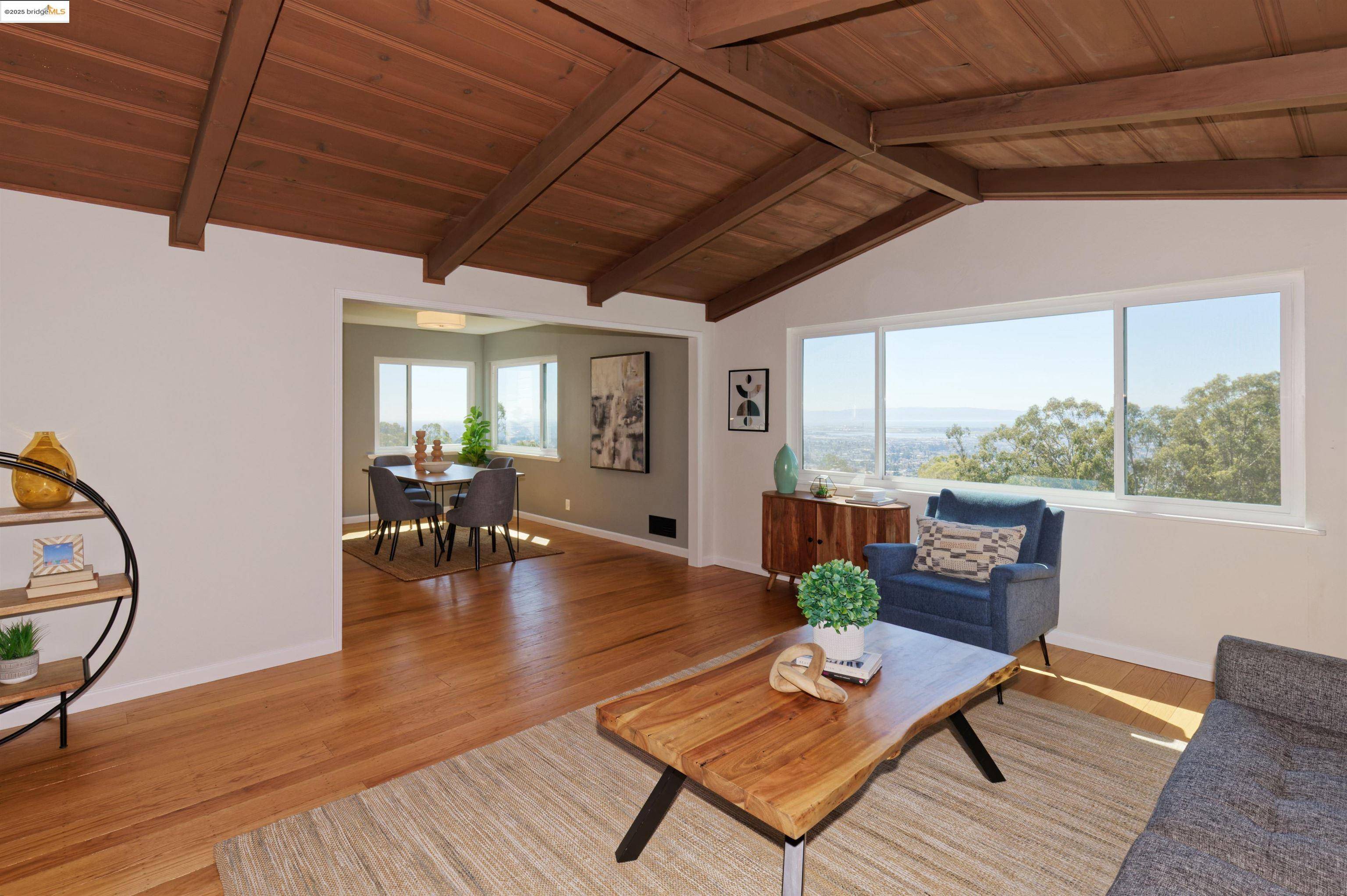 Oakland, CA 94602,2093 Braemar Rd