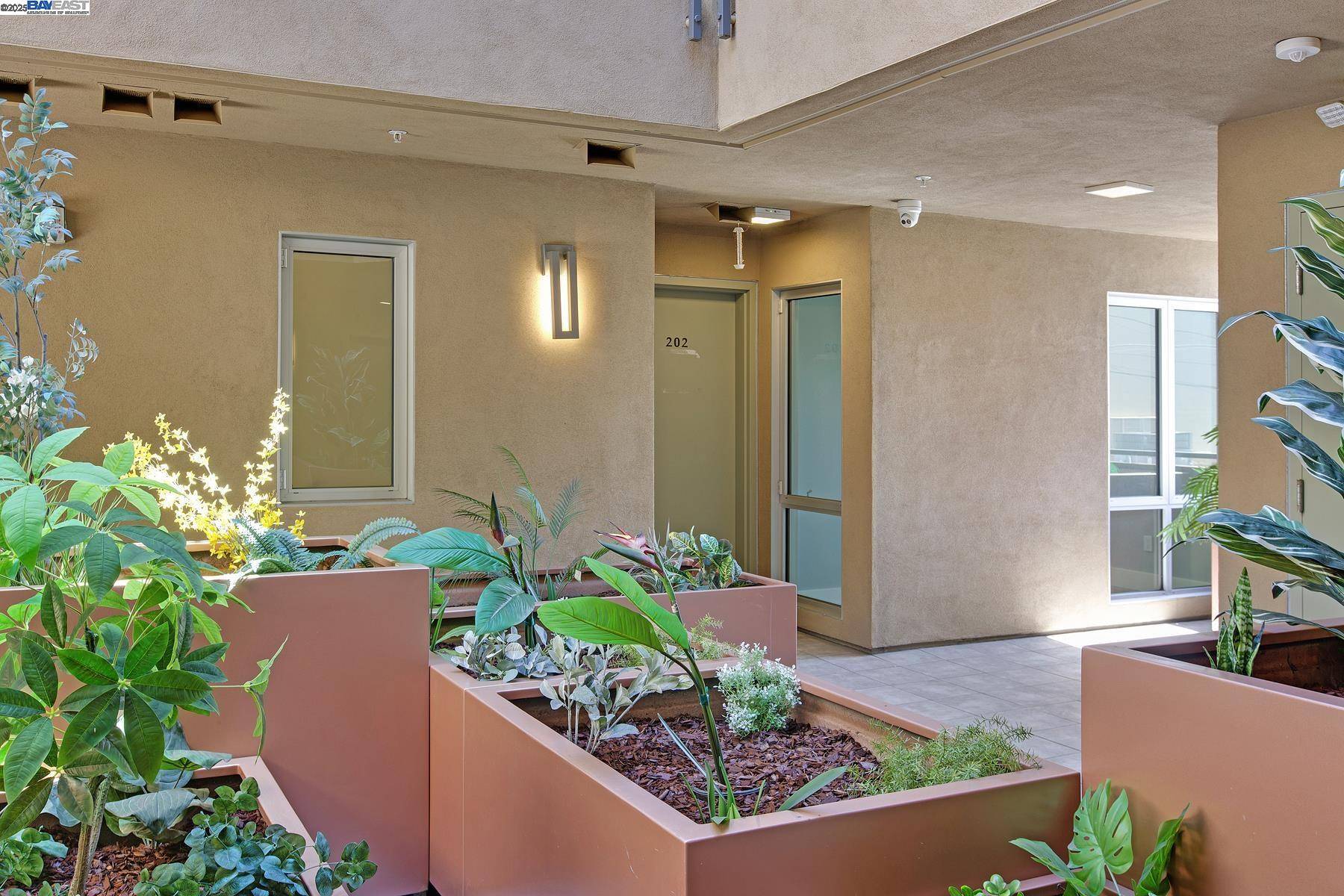 San Carlos, CA 94070,520 El Camino Real #308