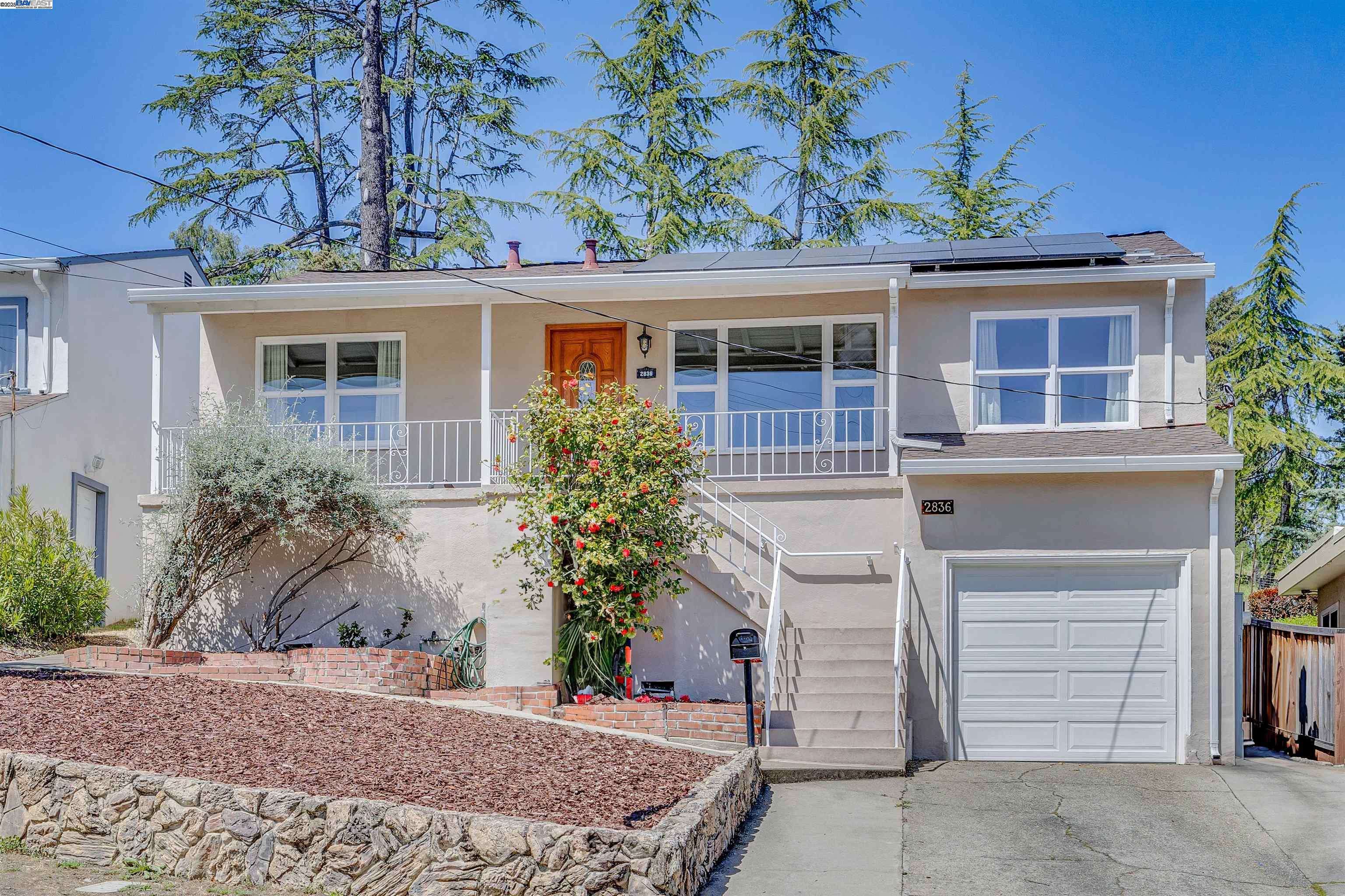 Castro Valley, CA 94546,2836 Sydney Way