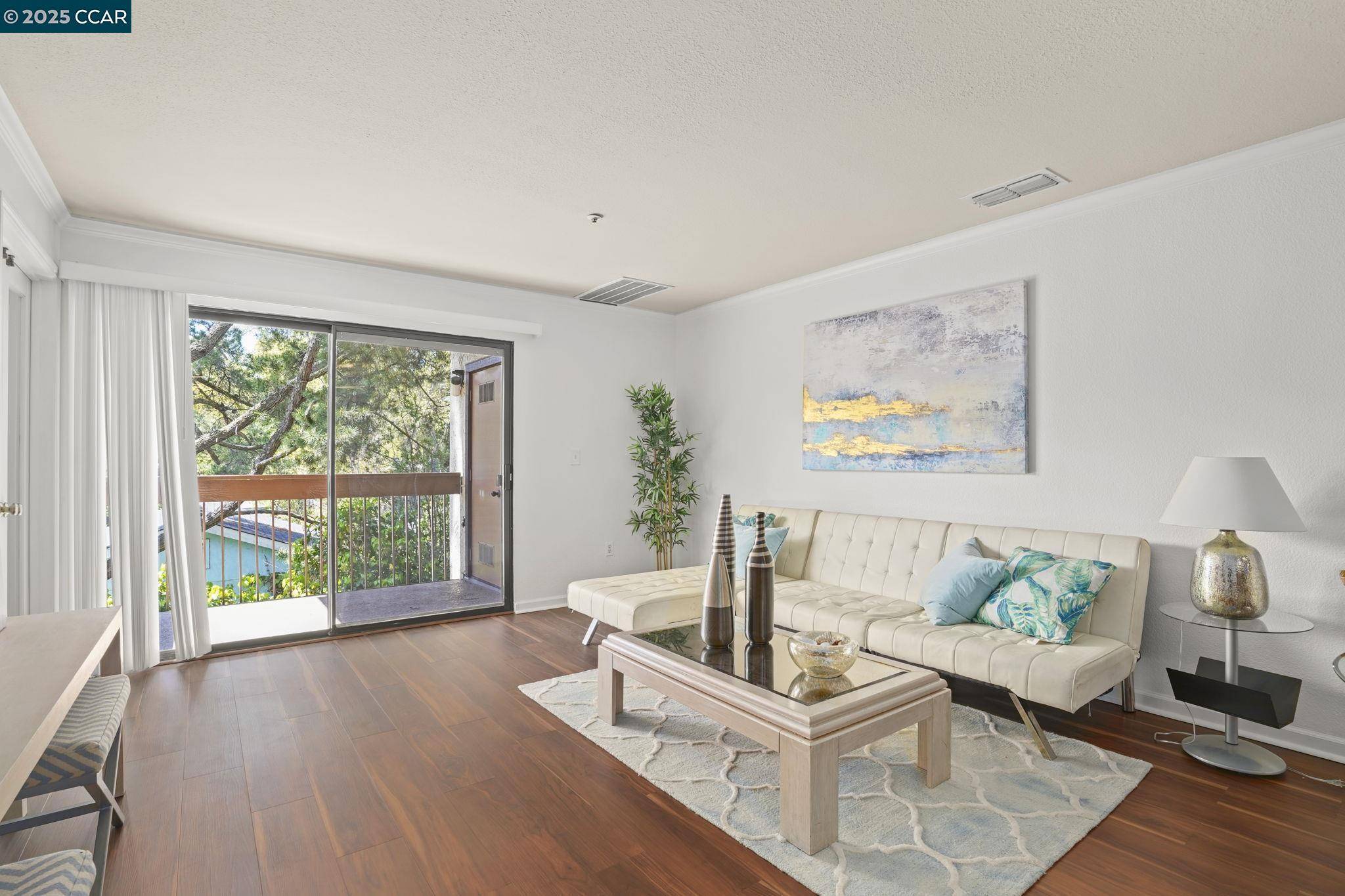 Walnut Creek, CA 94595,1723 S Villa Way