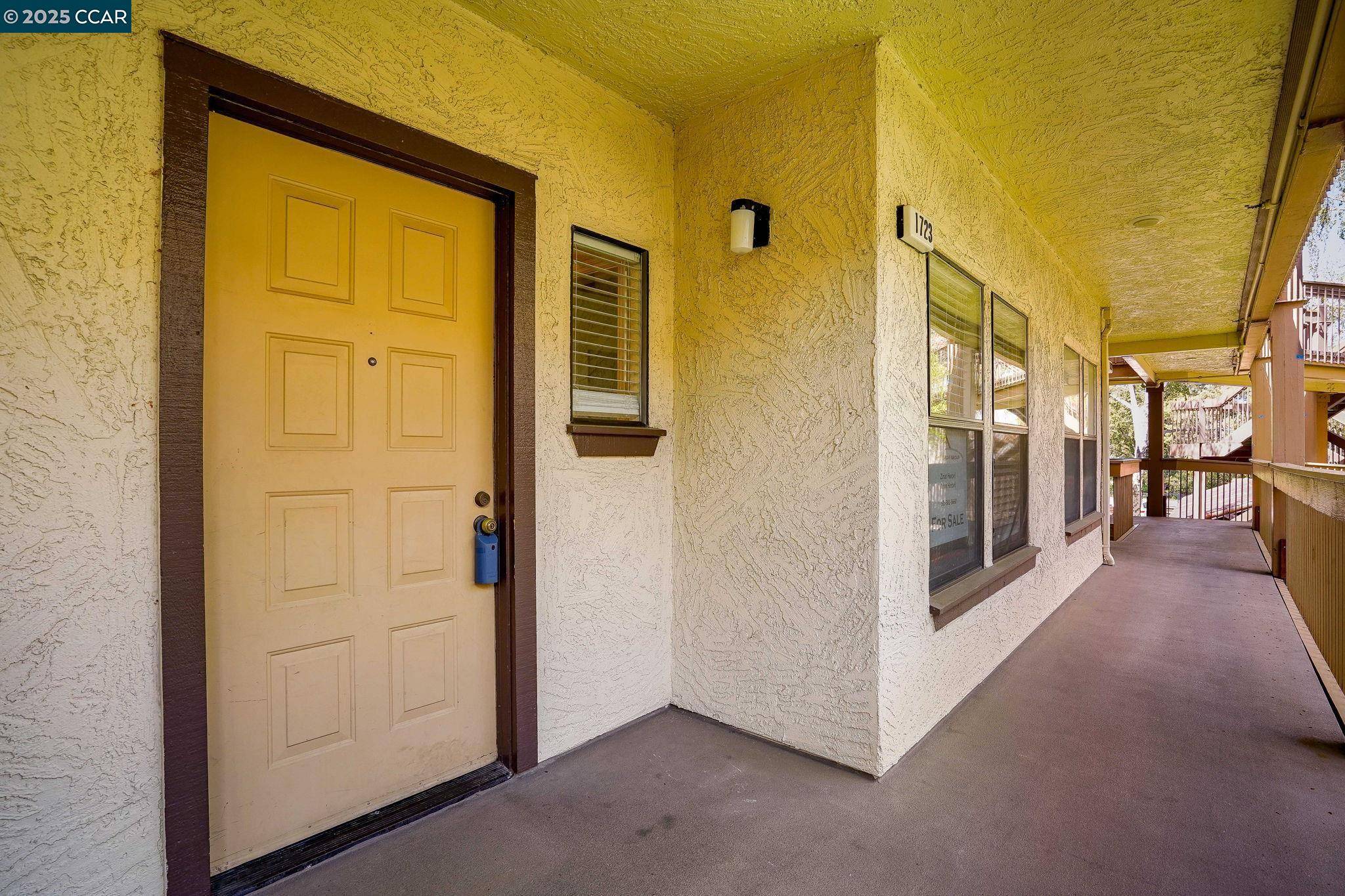 Walnut Creek, CA 94595,1723 S Villa Way