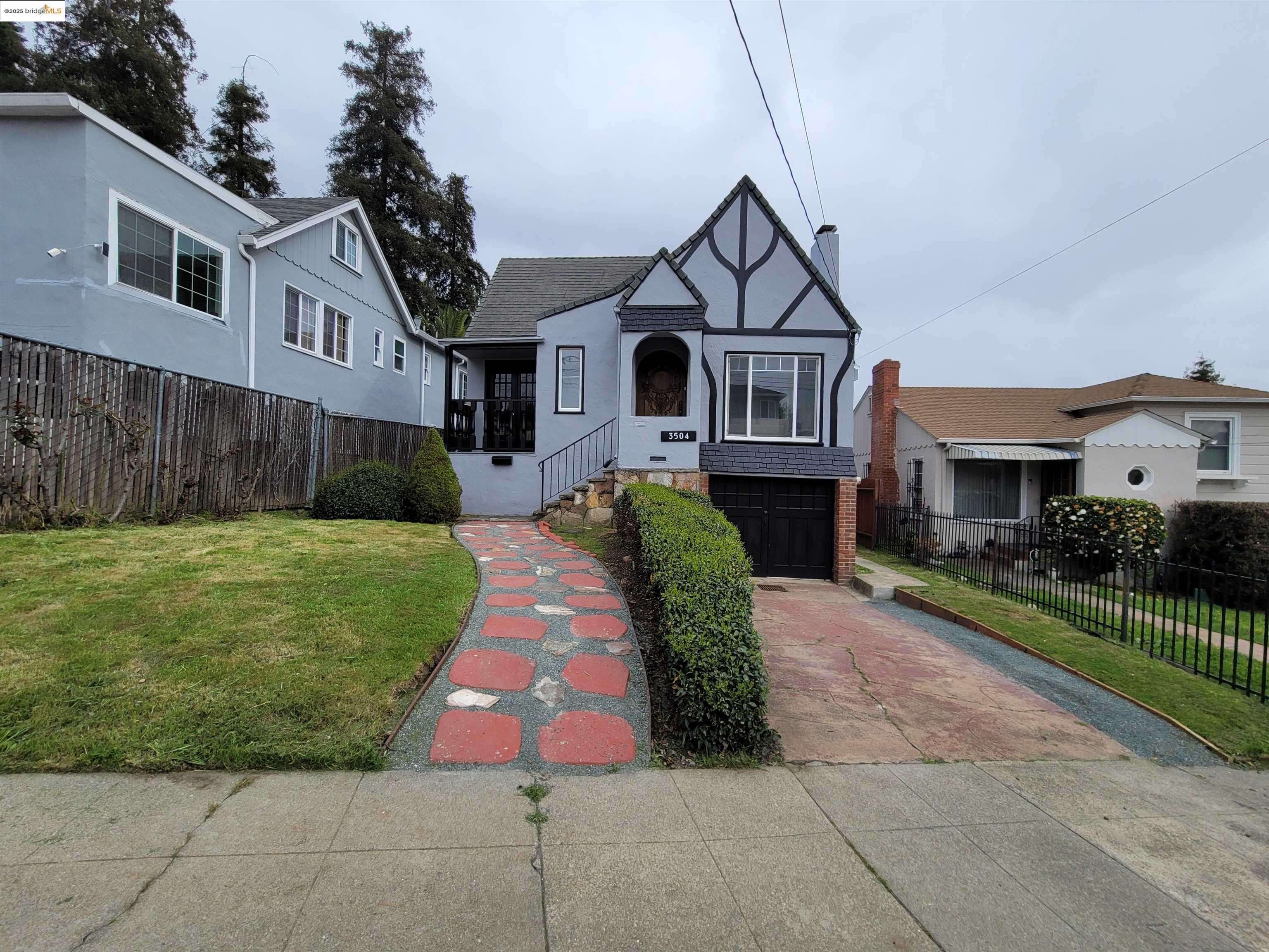 Oakland, CA 94605,3504 68Th Ave