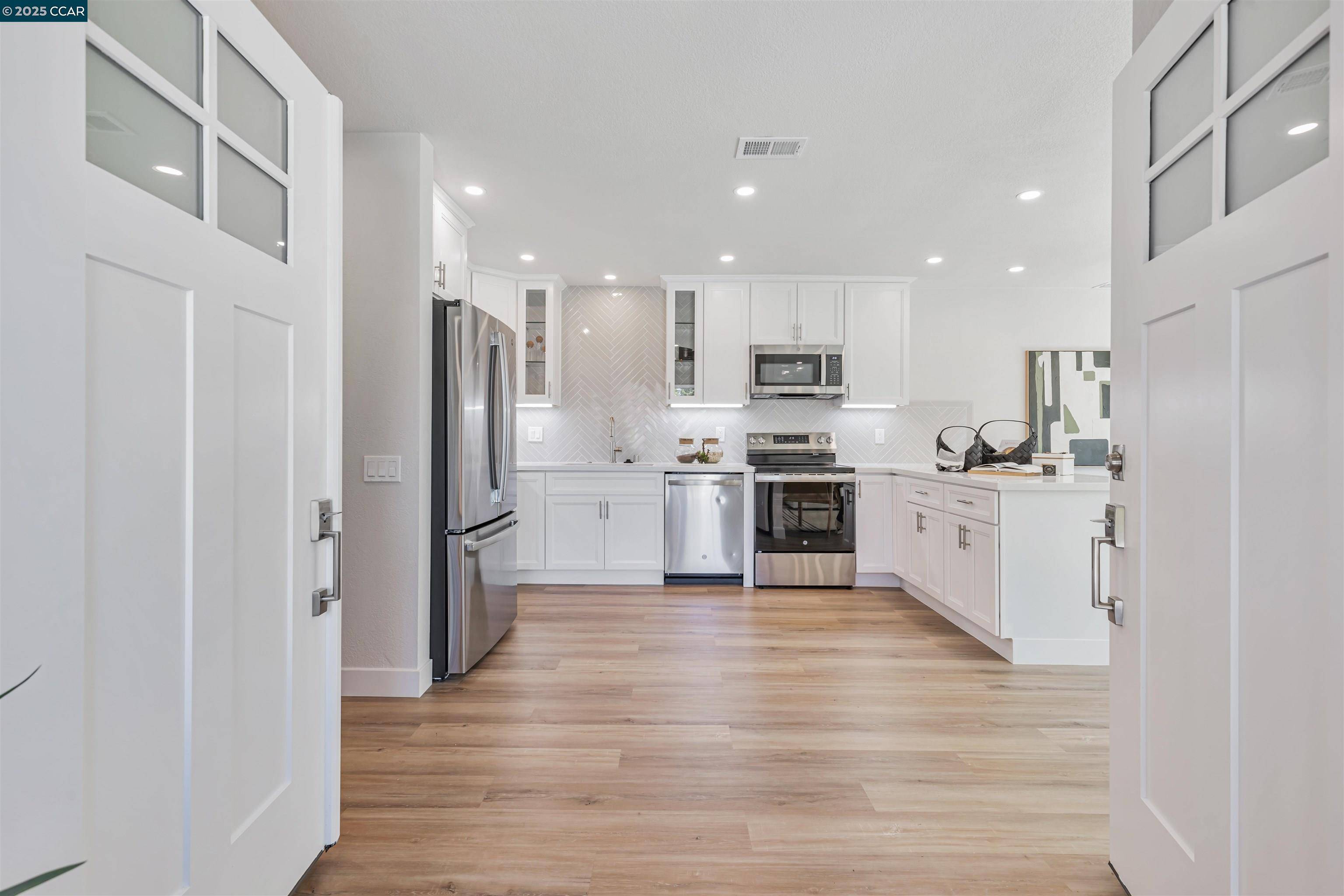 Walnut Creek, CA 94595,2340 Tice Creek Dr #2