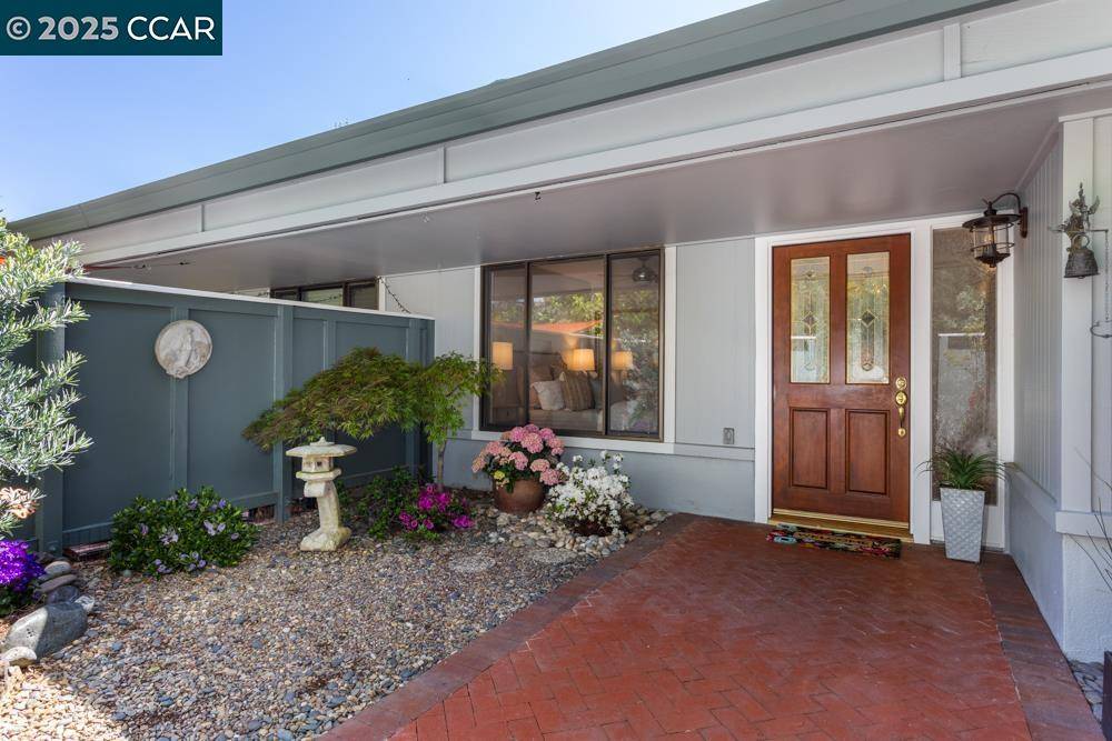 Walnut Creek, CA 94595,2432 Pine Knoll Dr #4
