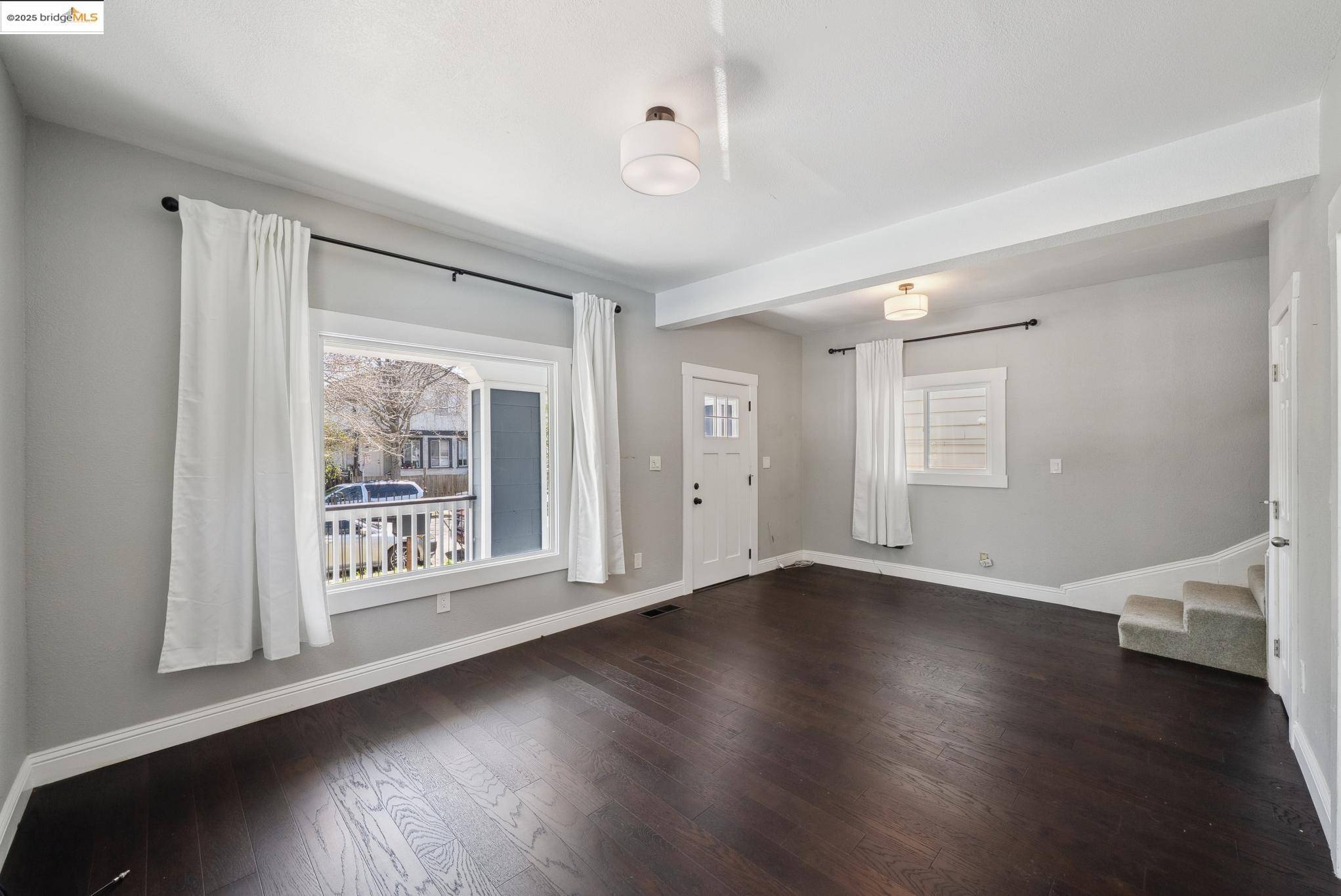 Oakland, CA 94607,850 Milton St