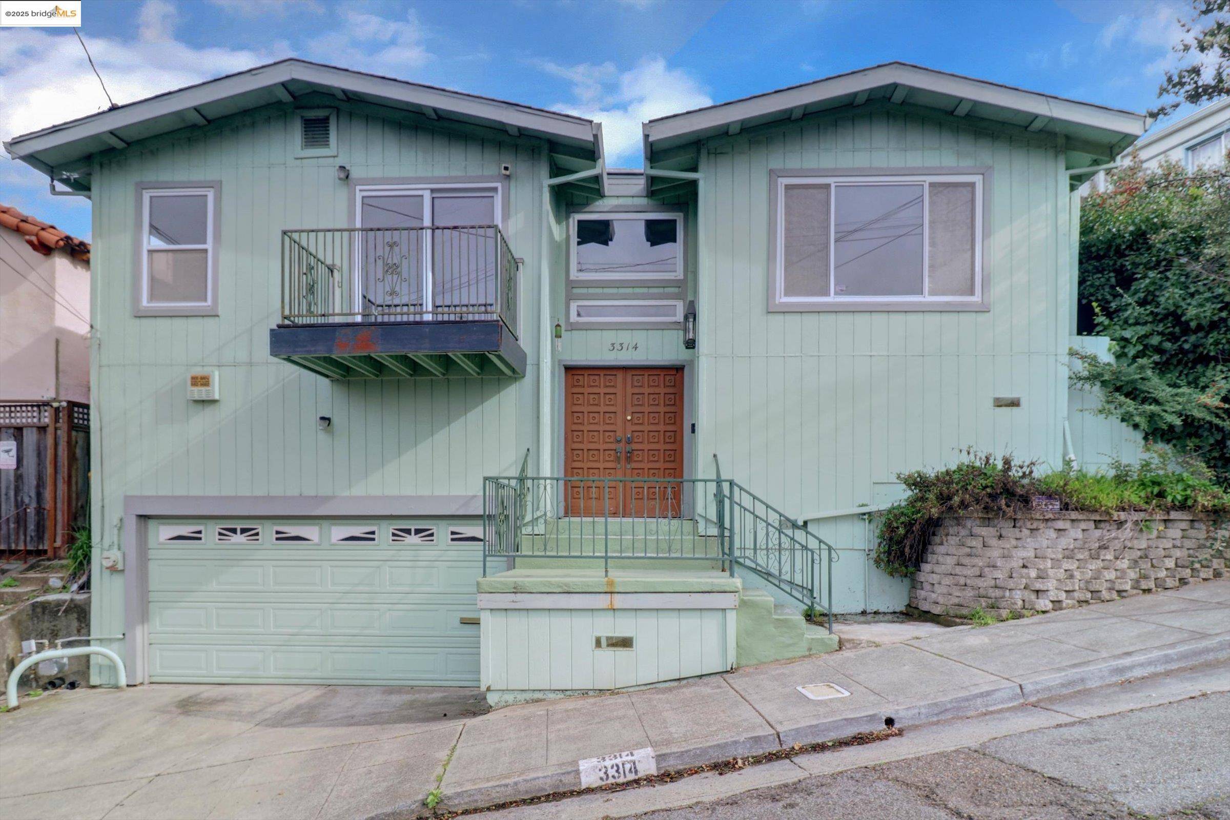 Oakland, CA 94619,3314 Storer Ave