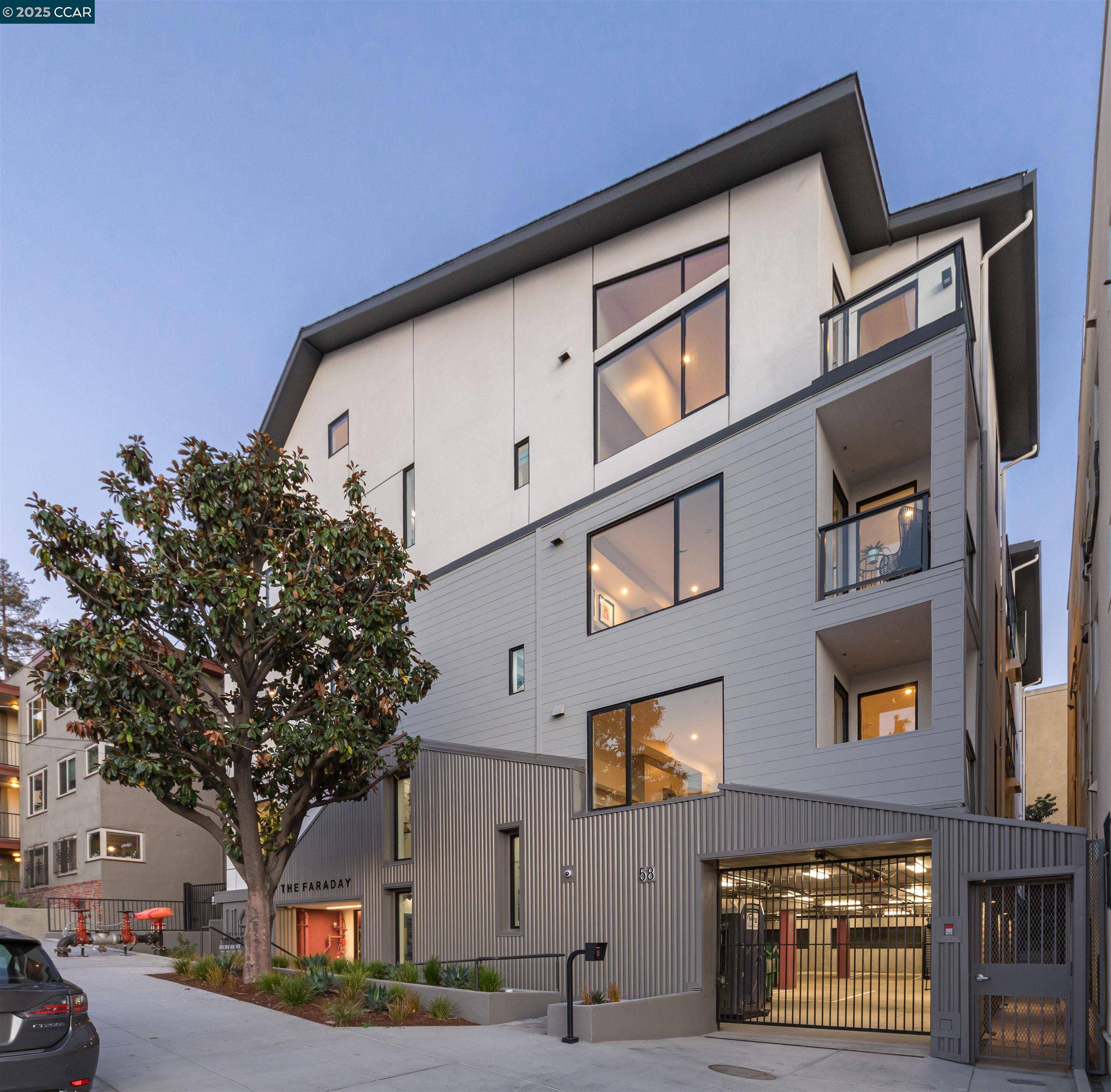 Oakland, CA 94610,58 Vernon St #301