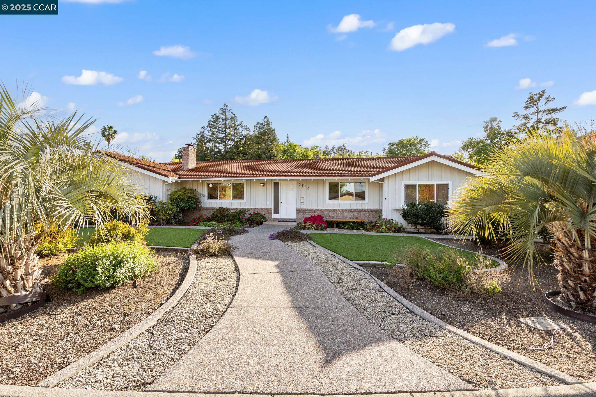 Concord, CA 94518,3710 Northridge Dr