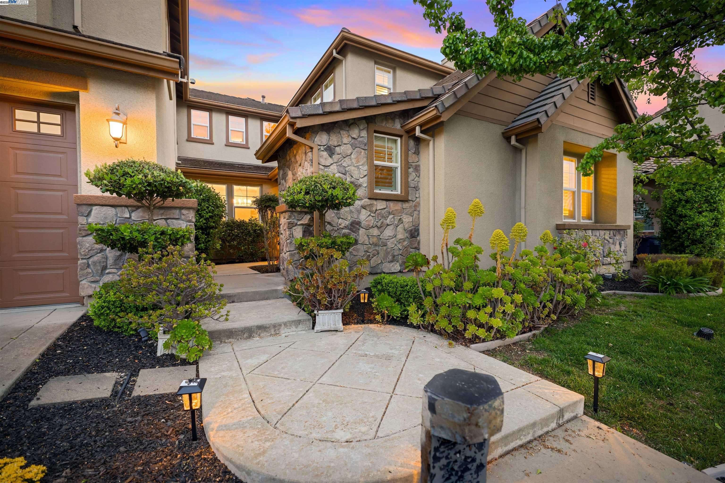 San Ramon, CA 94582,5536 Thayer Ln