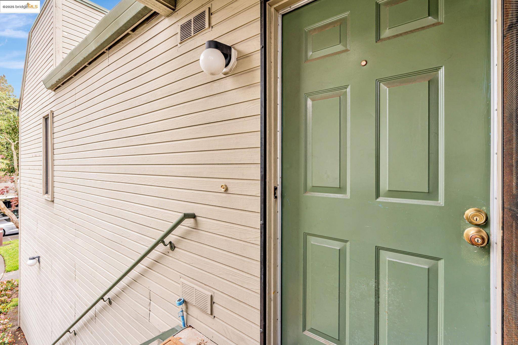 Richmond, CA 94806,2742 East Ct