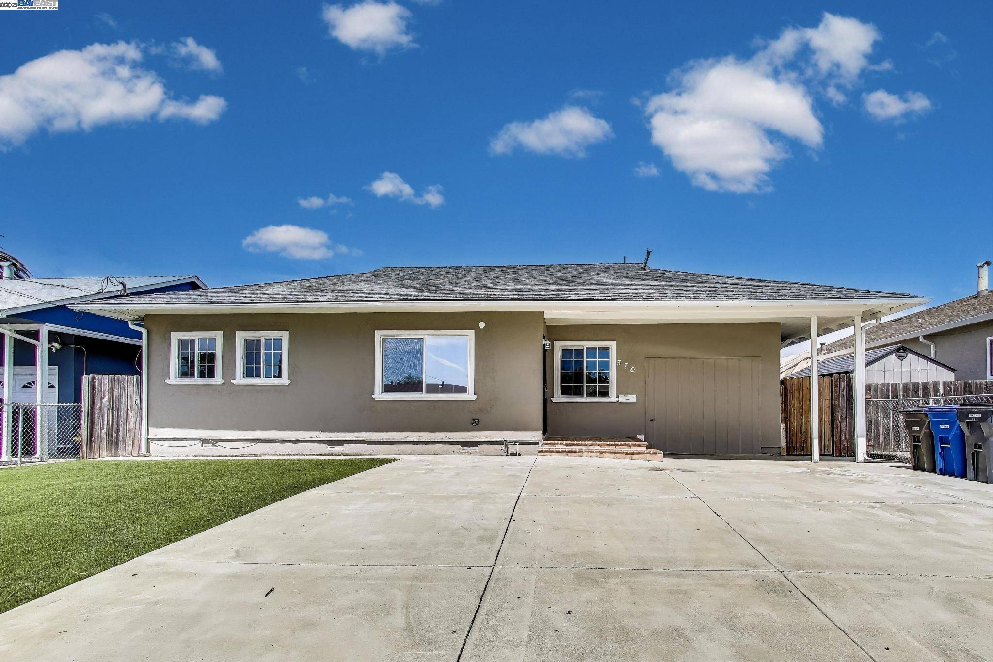 Hayward, CA 94542,370 CARSON DR