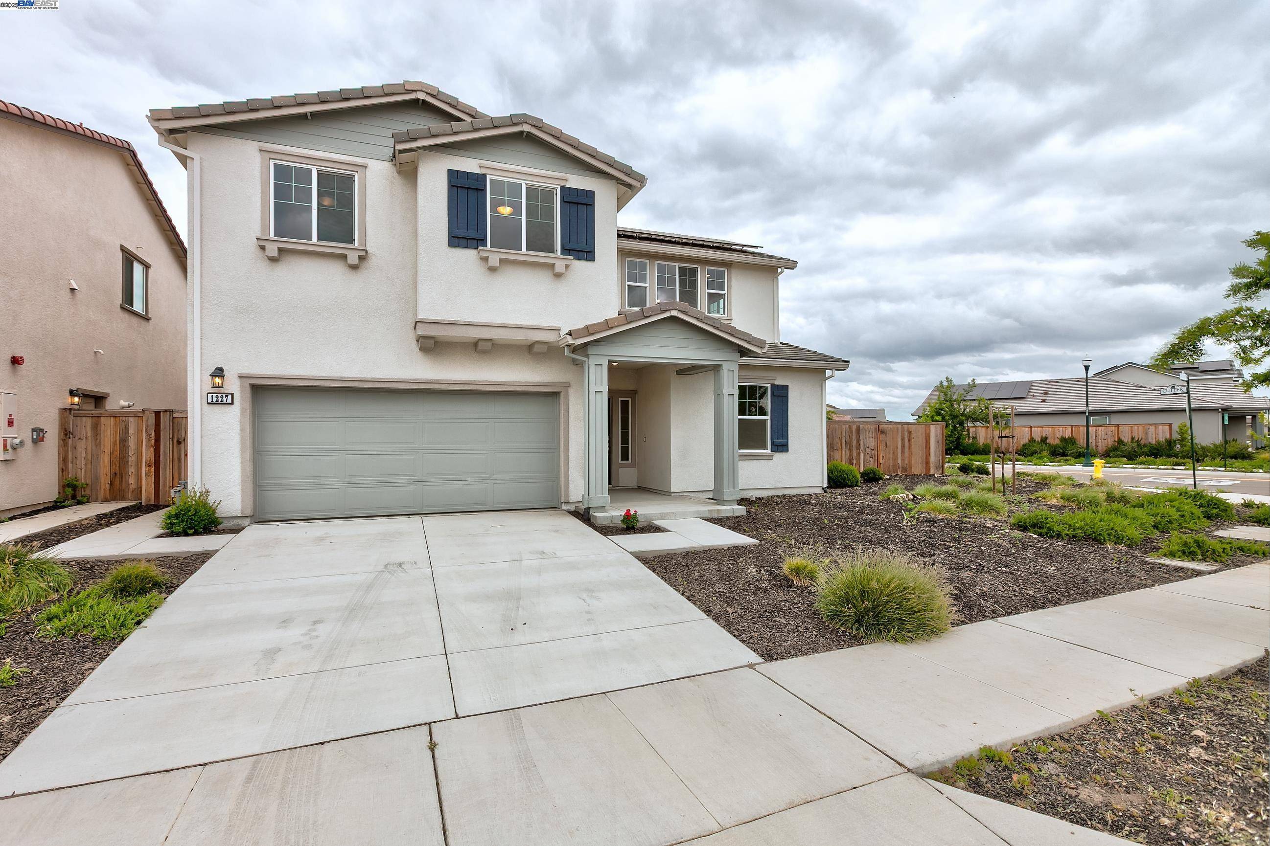 Lathrop, CA 95330,1227 RICHARDSON RD