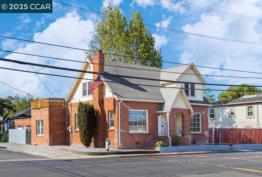 Vallejo, CA 94590,2127 Georgia St
