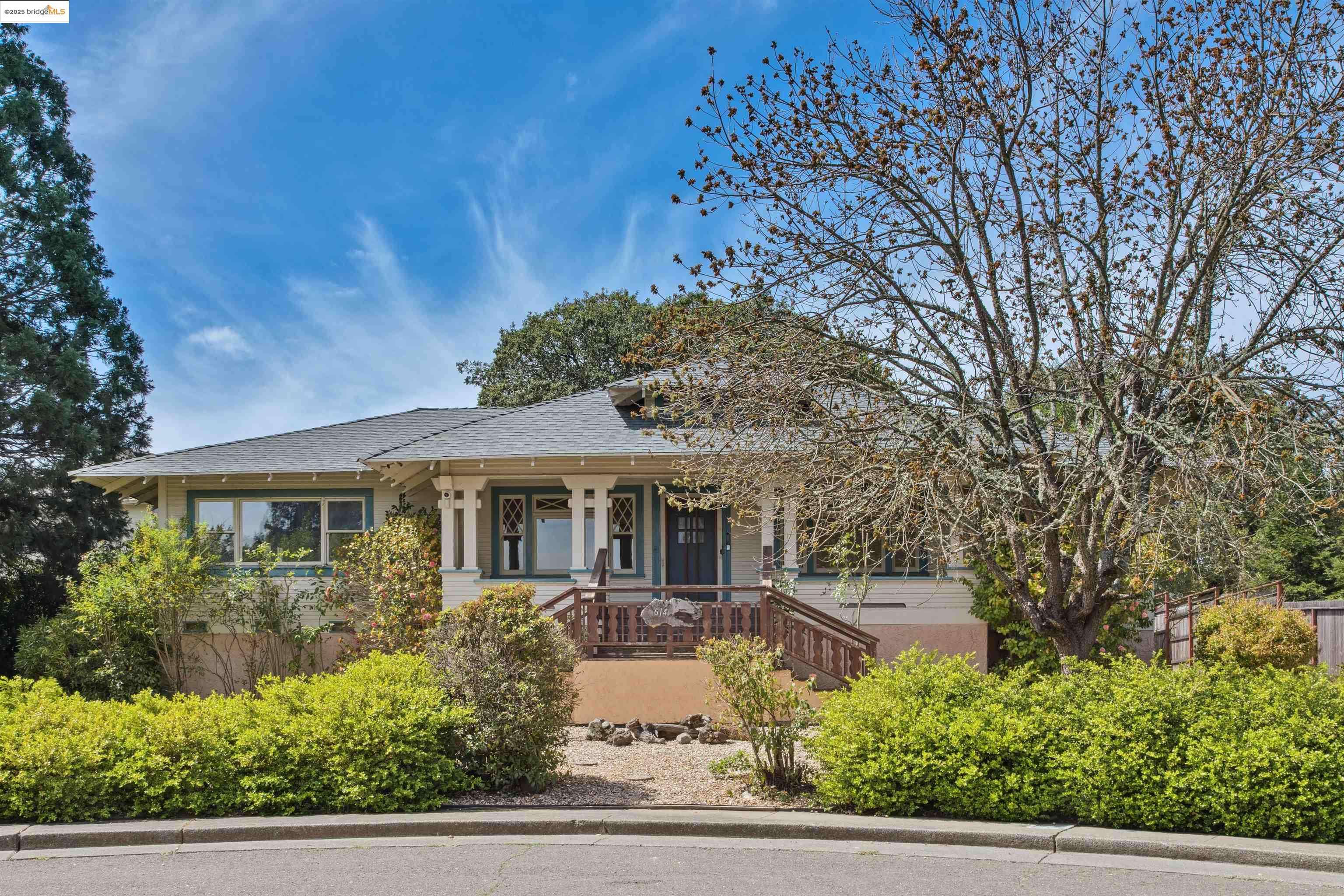 Sebastopol, CA 95472,614 Live Oak Ave