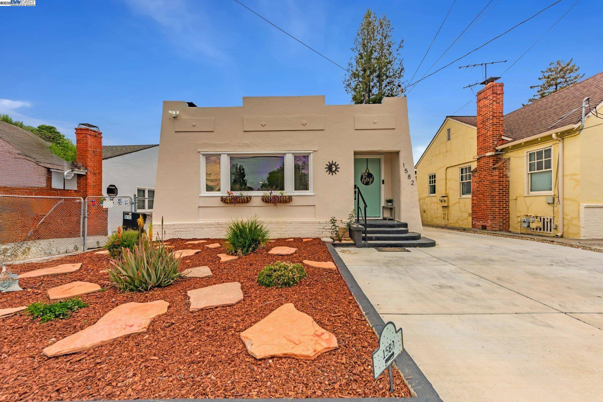 Hayward, CA 94541,1582 D Street
