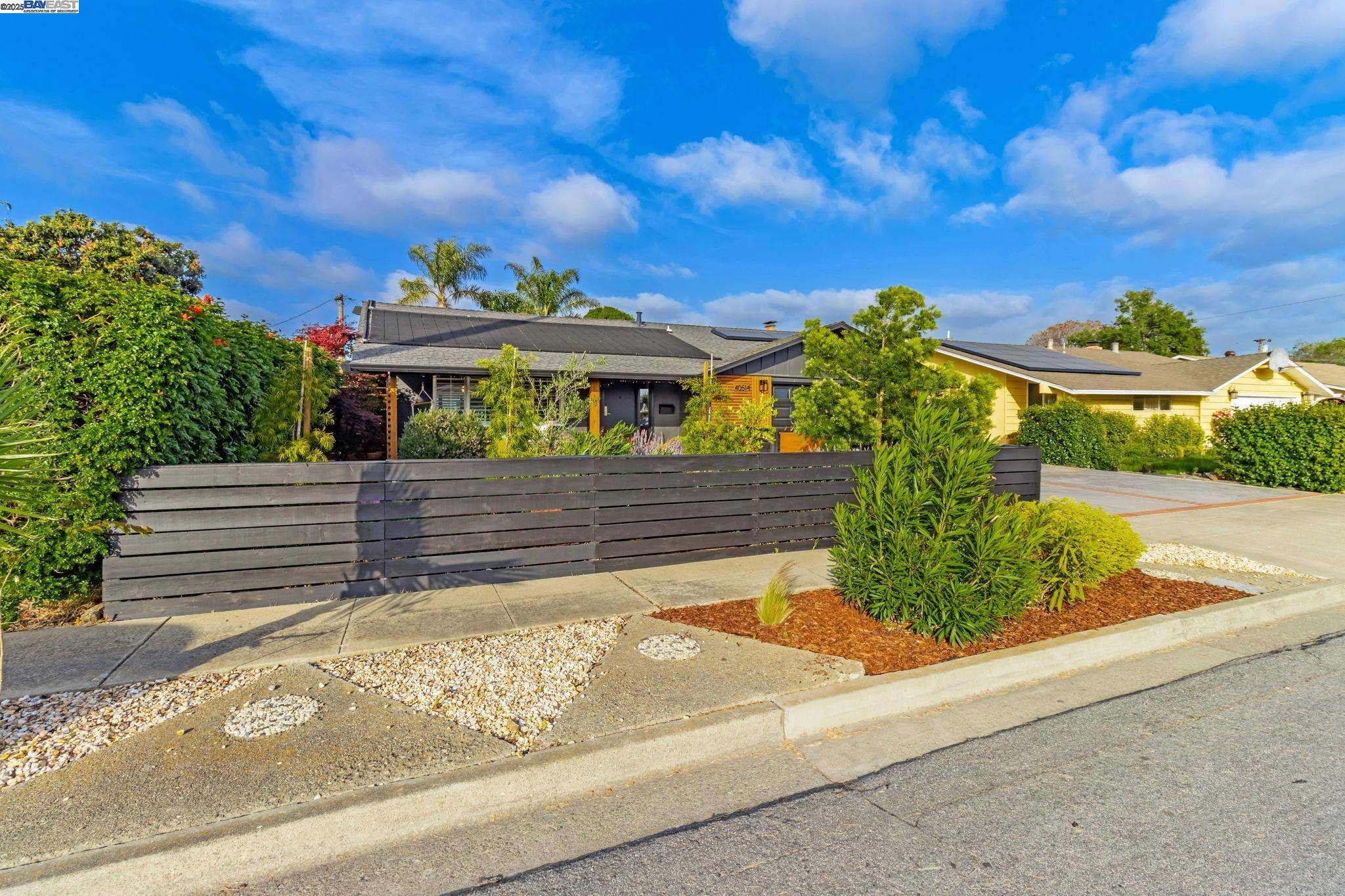 Fremont, CA 94538,40514 Robin St