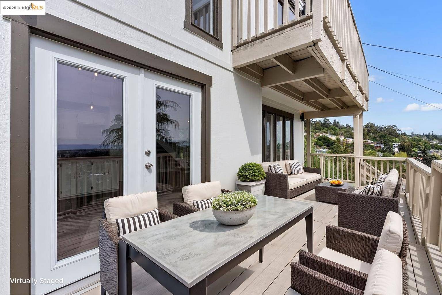 Oakland, CA 94605,7008 Outlook Ave