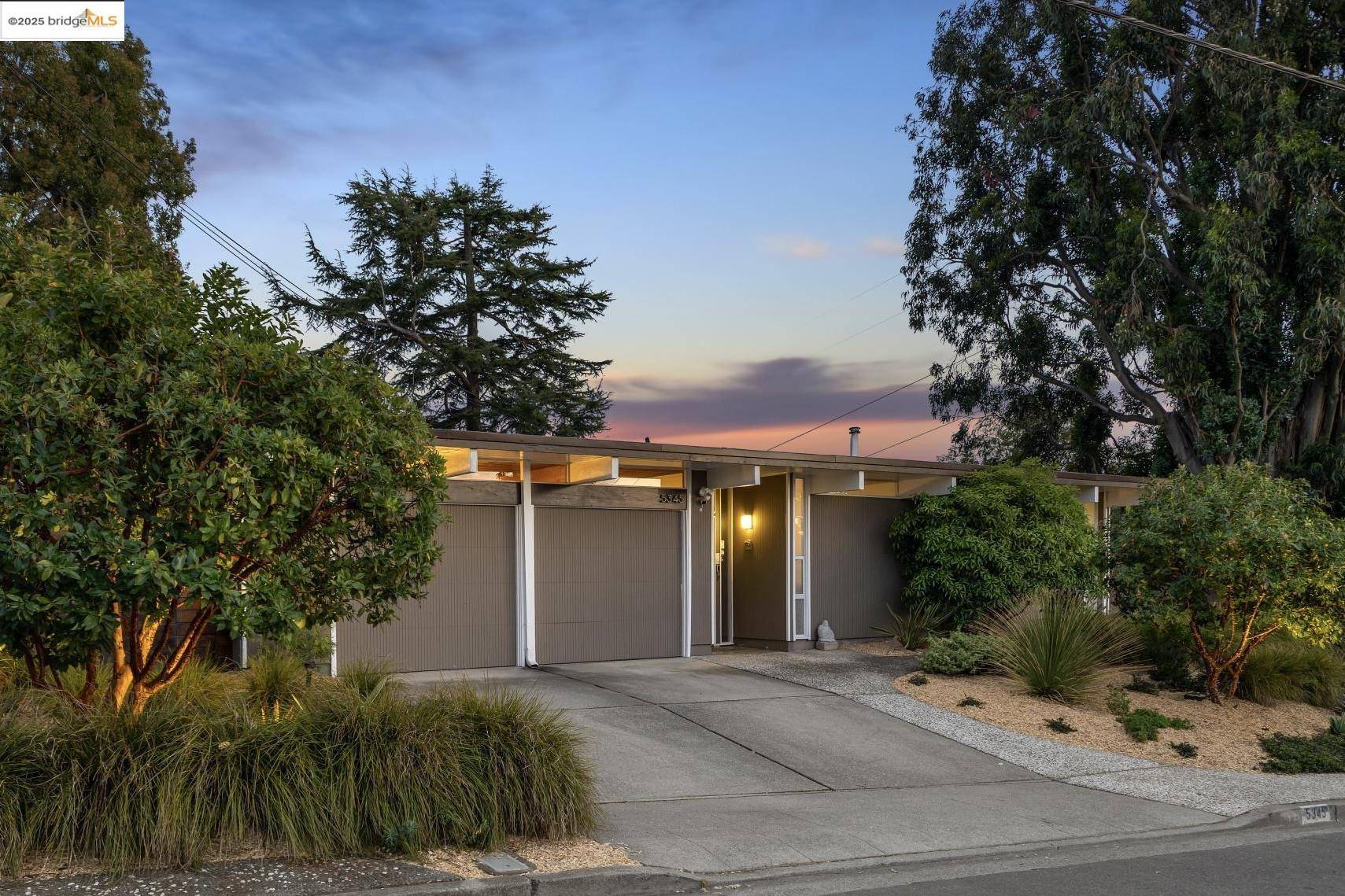 Castro Valley, CA 94552,5345 Crown Ct