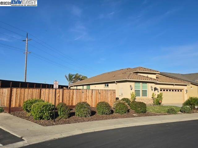Discovery Bay, CA 94505,83 Outrigger Way