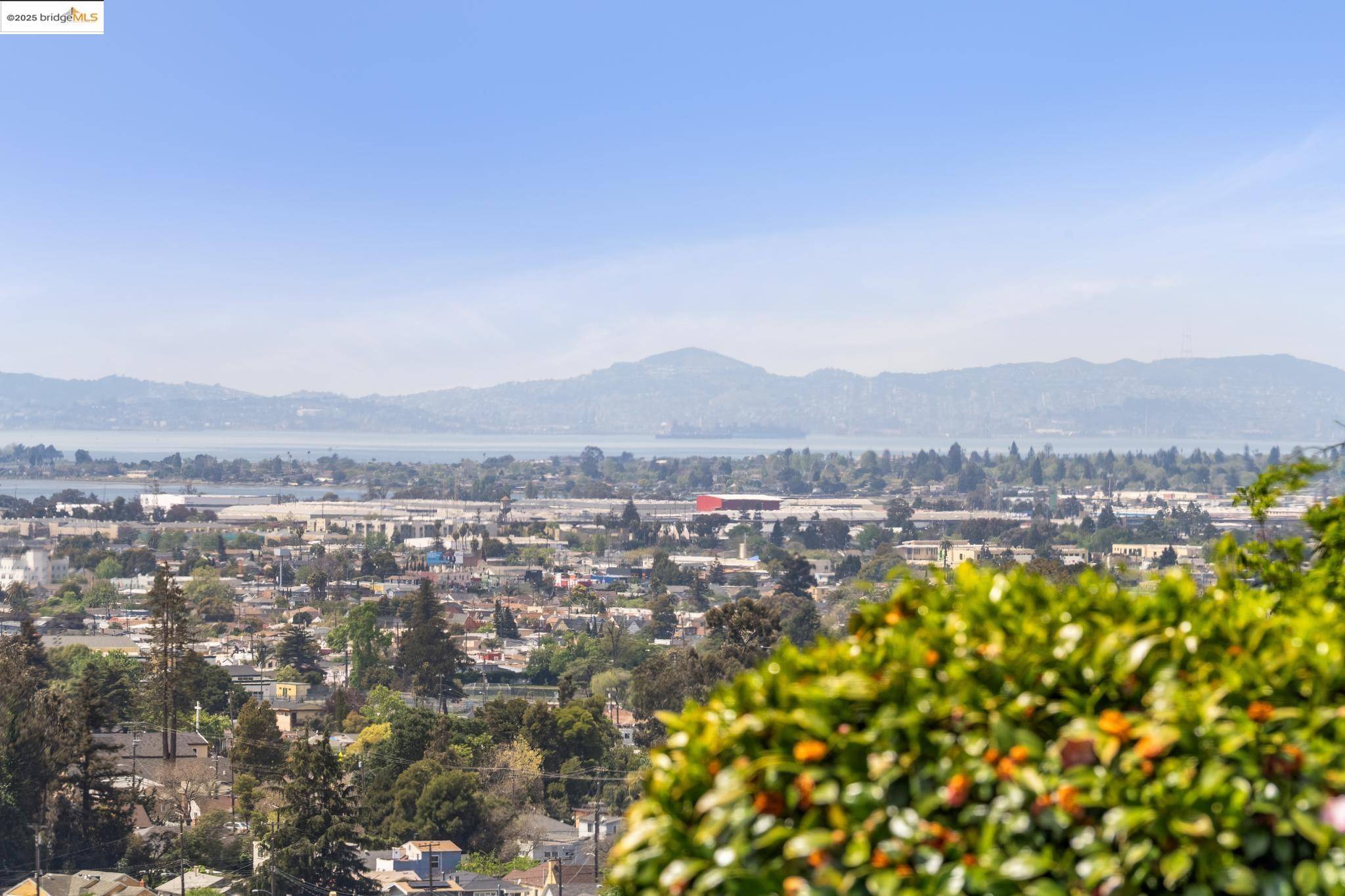 Oakland, CA 94605,8499 Aster Ave