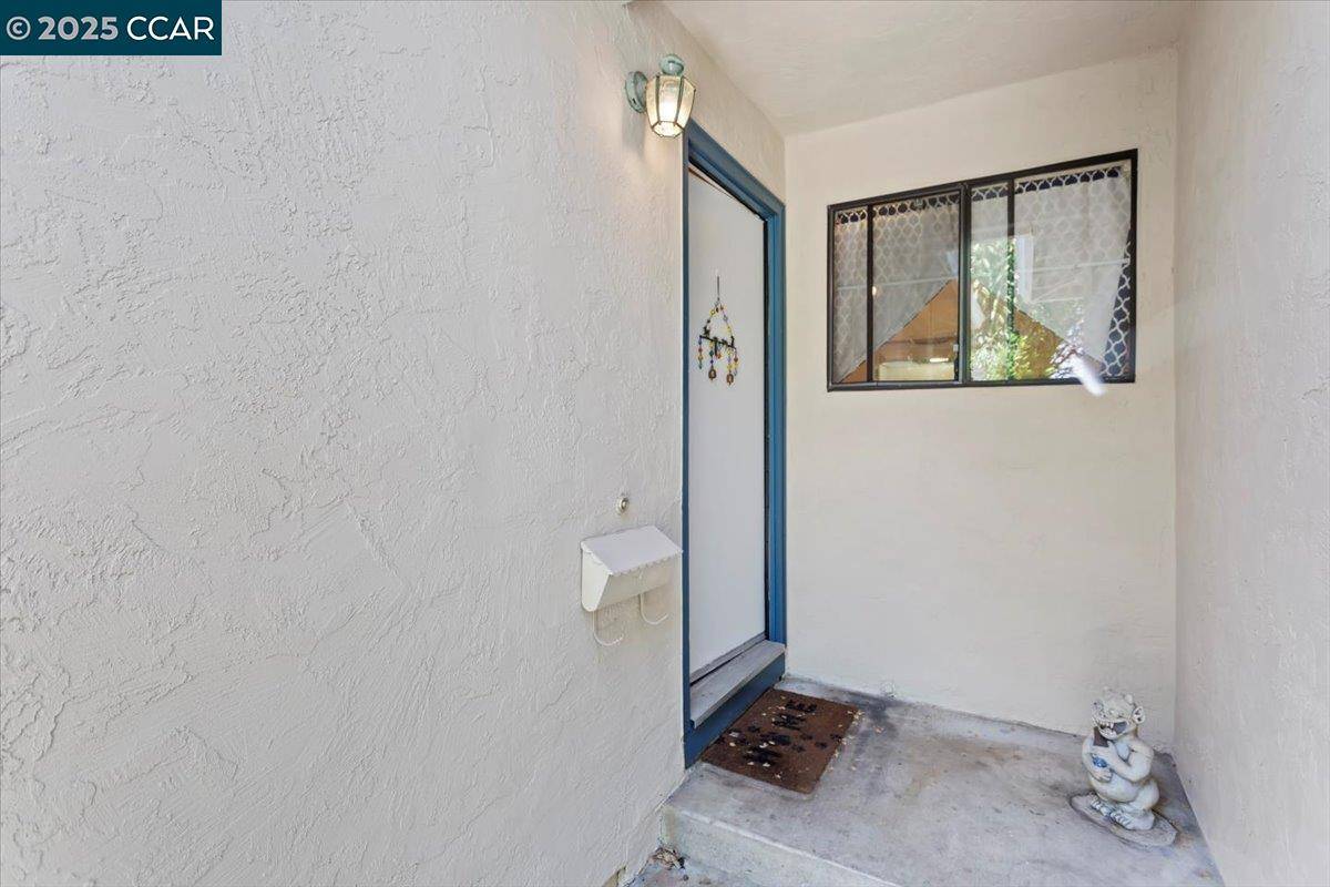 Martinez, CA 94553,2201-2205 Alhambra Ave