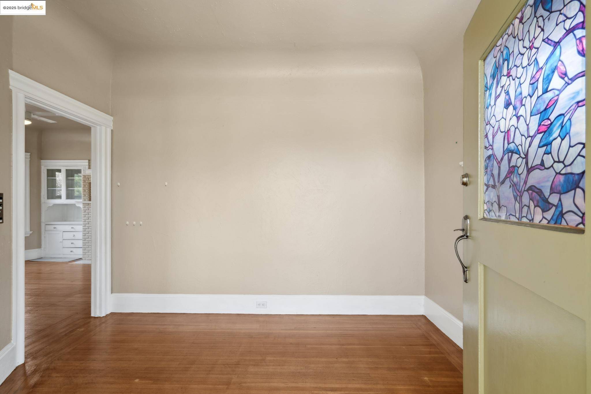 Oakland, CA 94608,871 55Th St