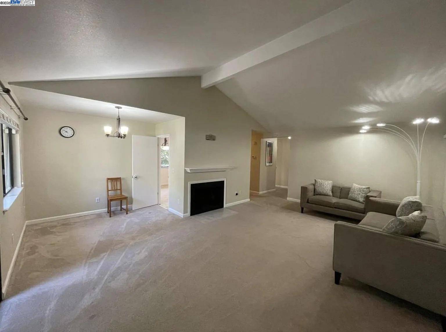 Fremont, CA 94538,4071 Murray Cmn