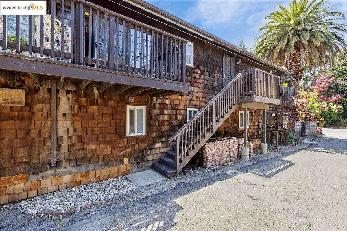 Oakland, CA 94605,6630 Macarthur Blvd #2