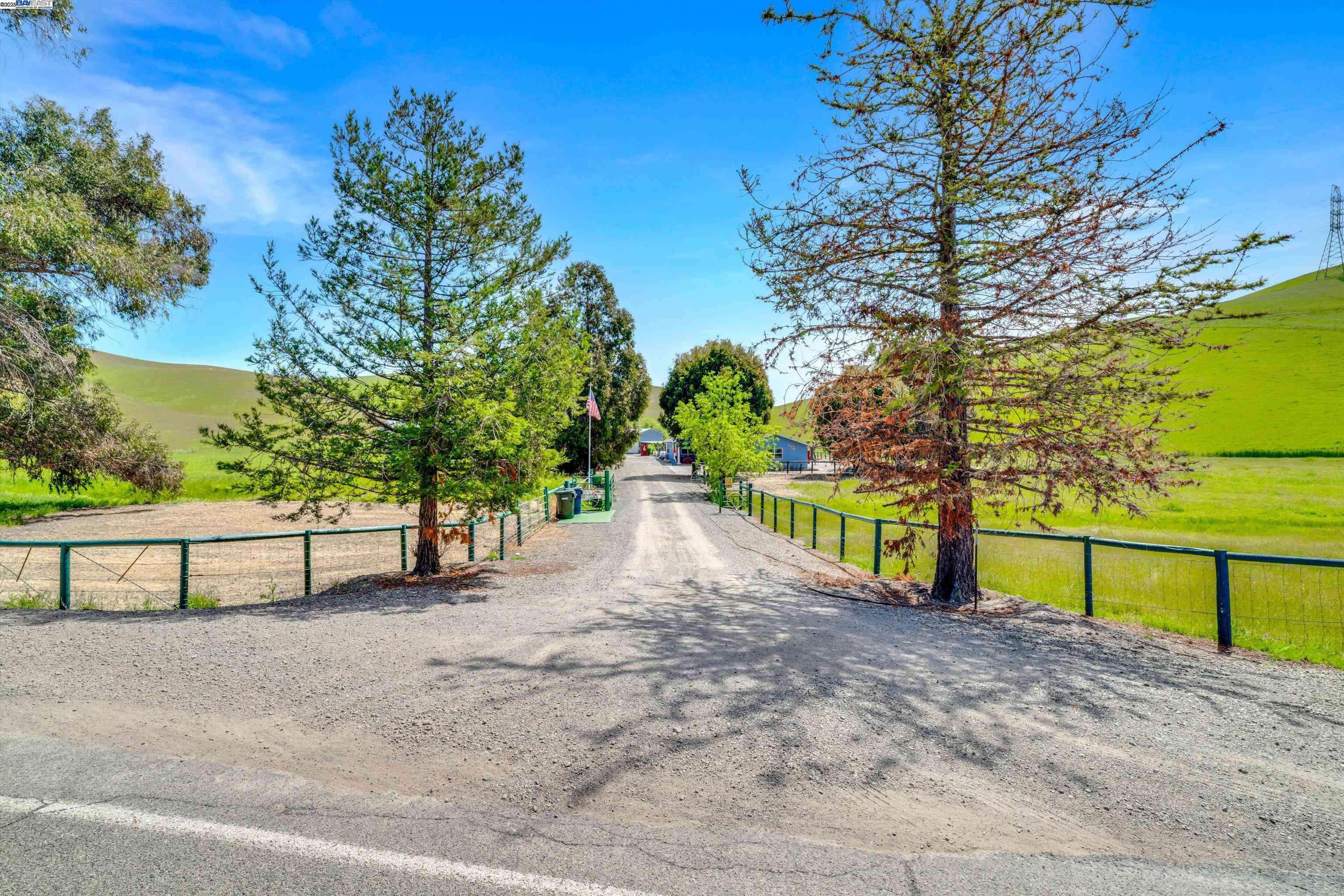 Livermore, CA 94551,7033 Collier Canyon Rd