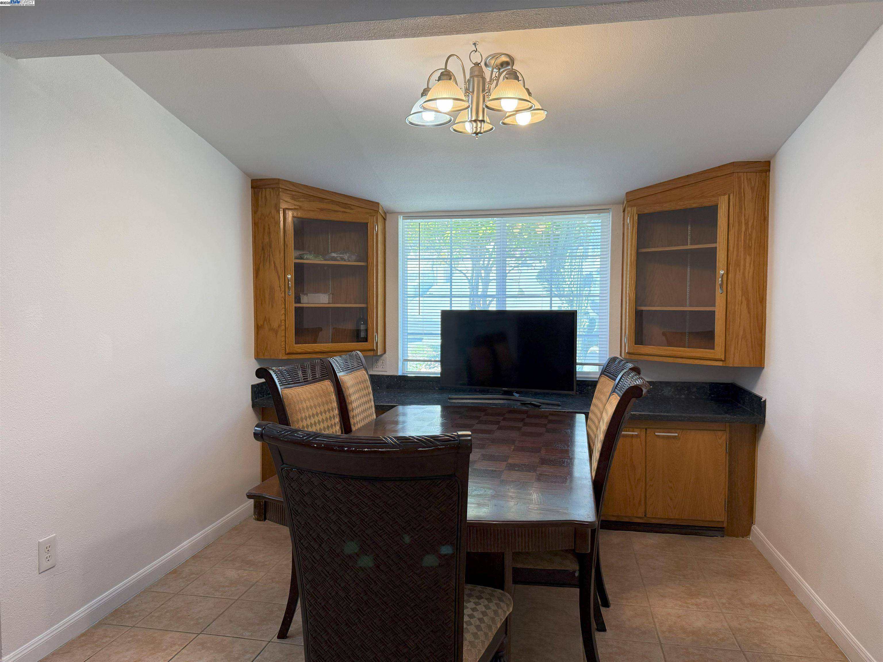 El Sobrante, CA 94803,663 Renfrew Rd