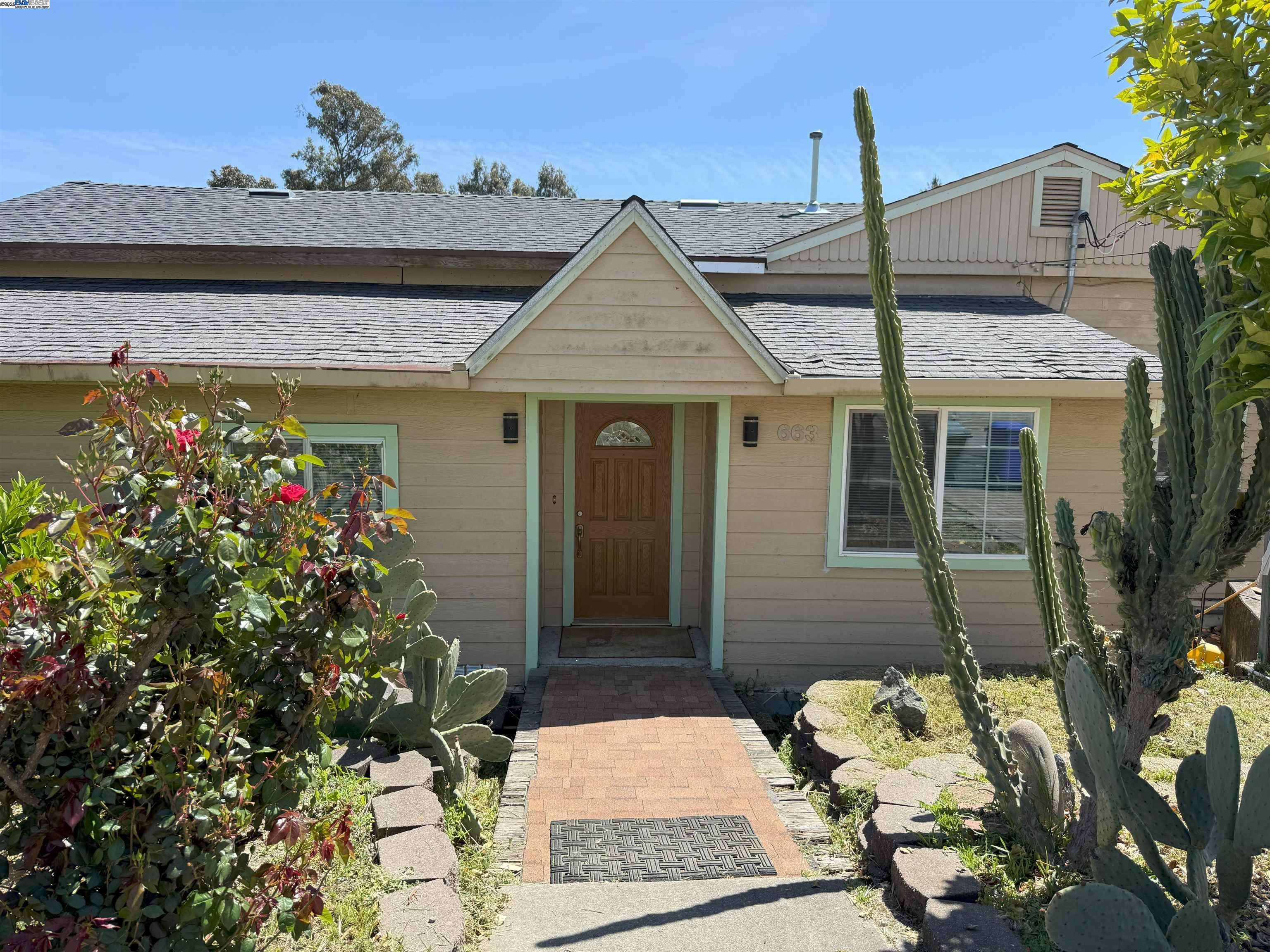 El Sobrante, CA 94803,663 Renfrew Rd