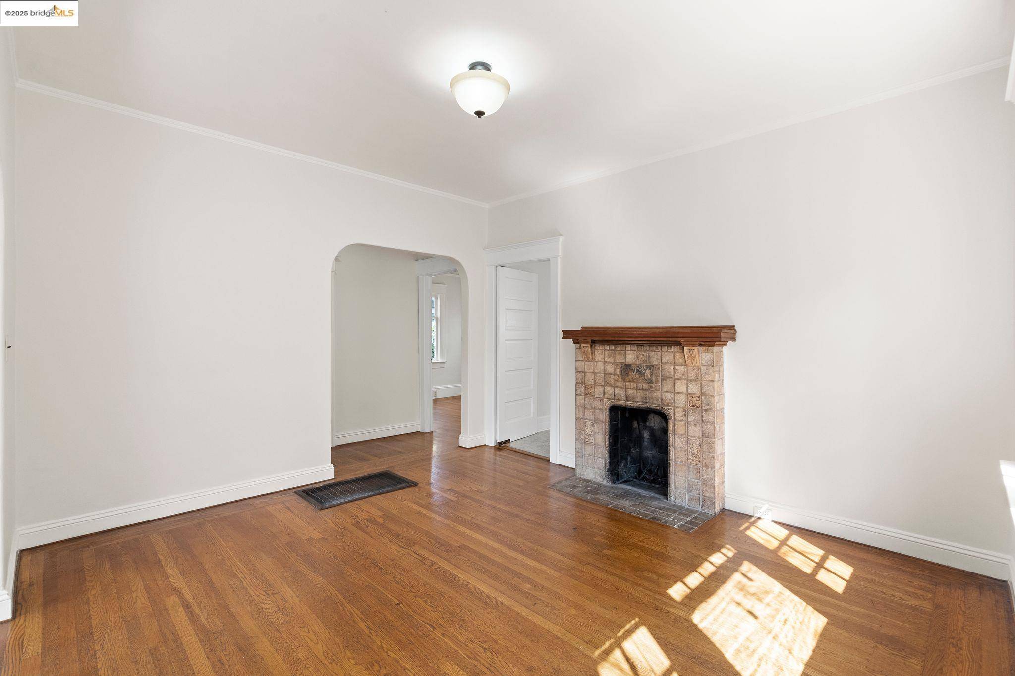 Berkeley, CA 94703,1635 Channing Way