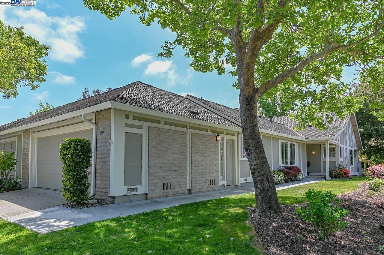 Danville, CA 94526,501 Silver Lake Dr