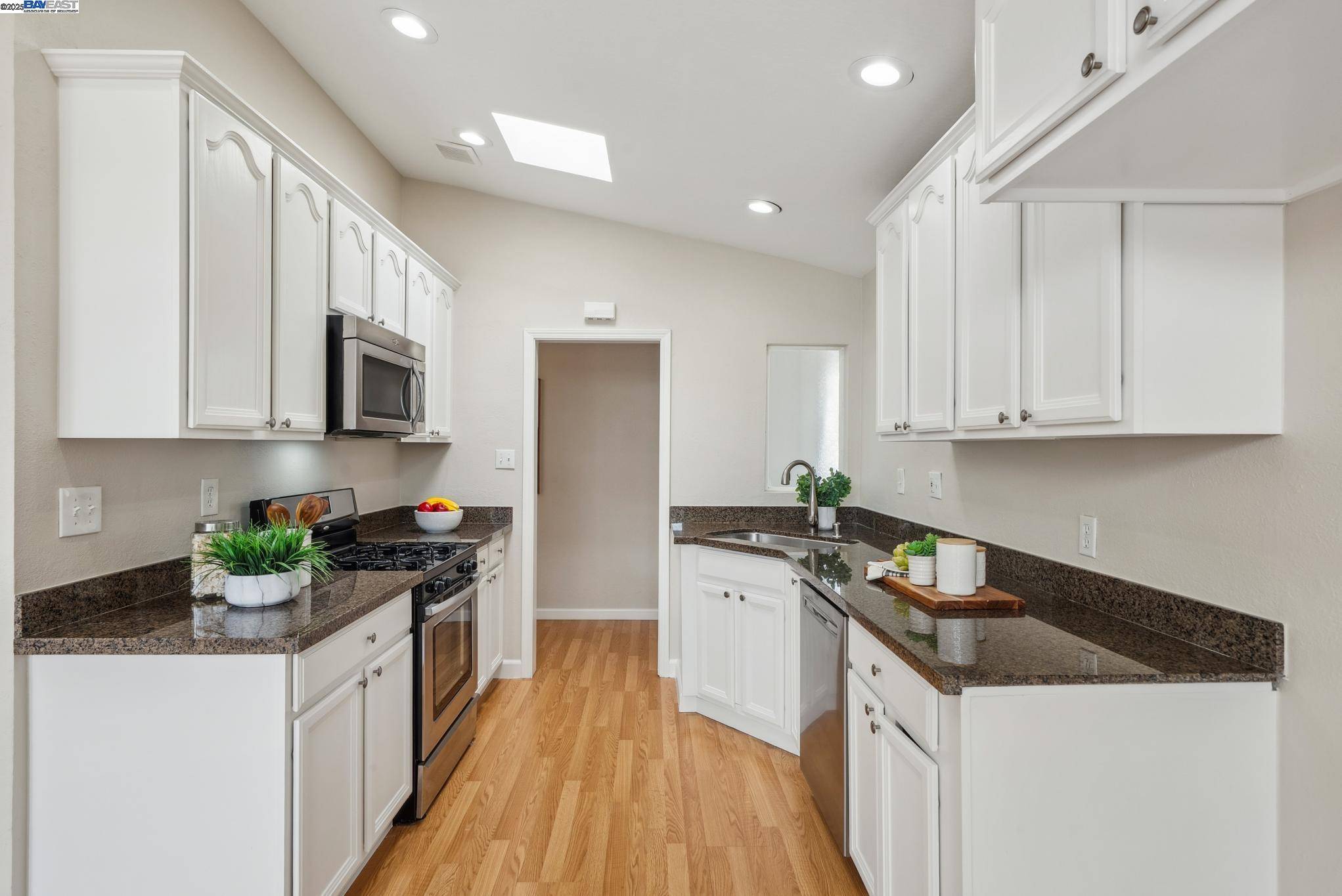 Pleasanton, CA 94566,4270 School St